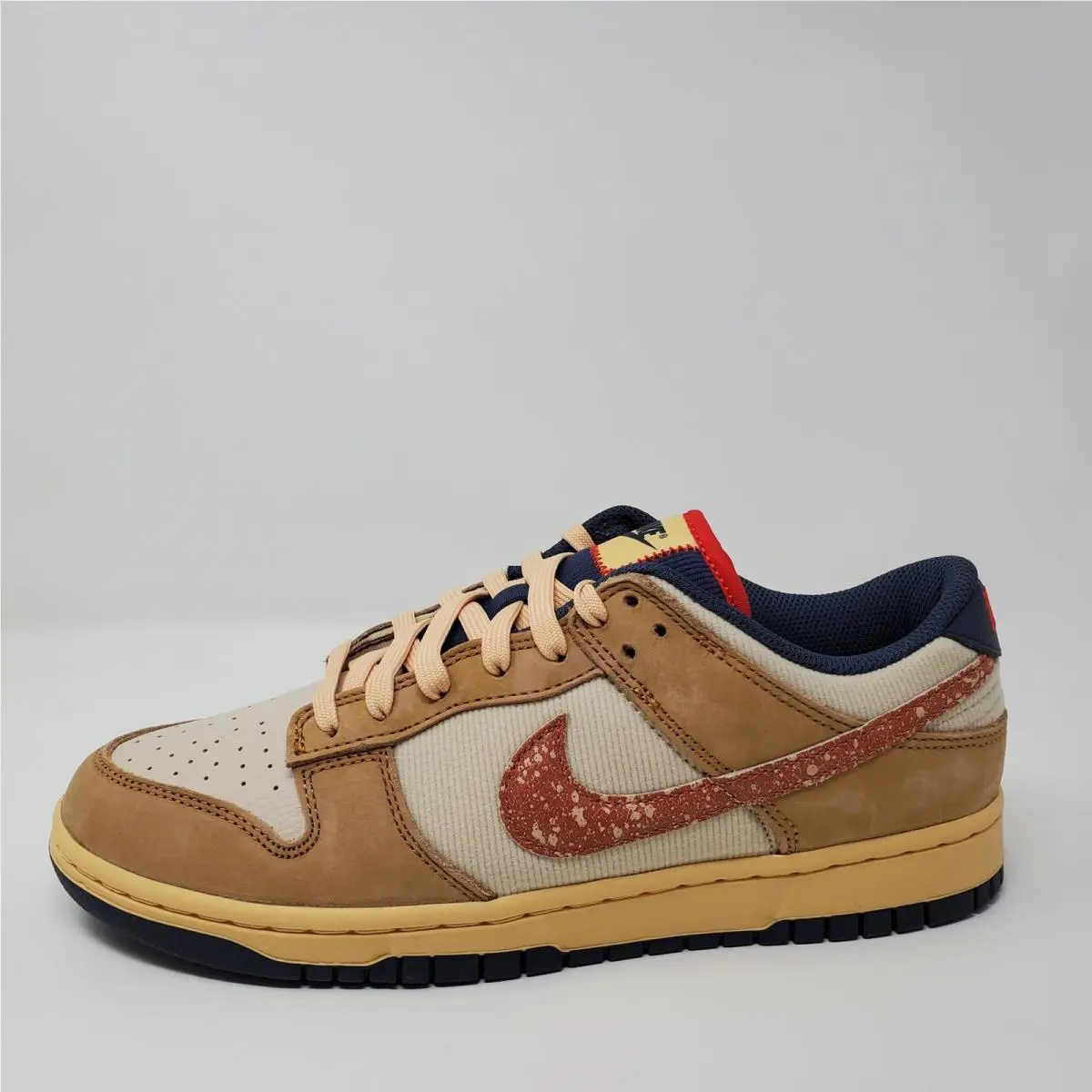 Nike shoes - Nike Dunk Low Retro SE - HQ3640-790 - Beige 0