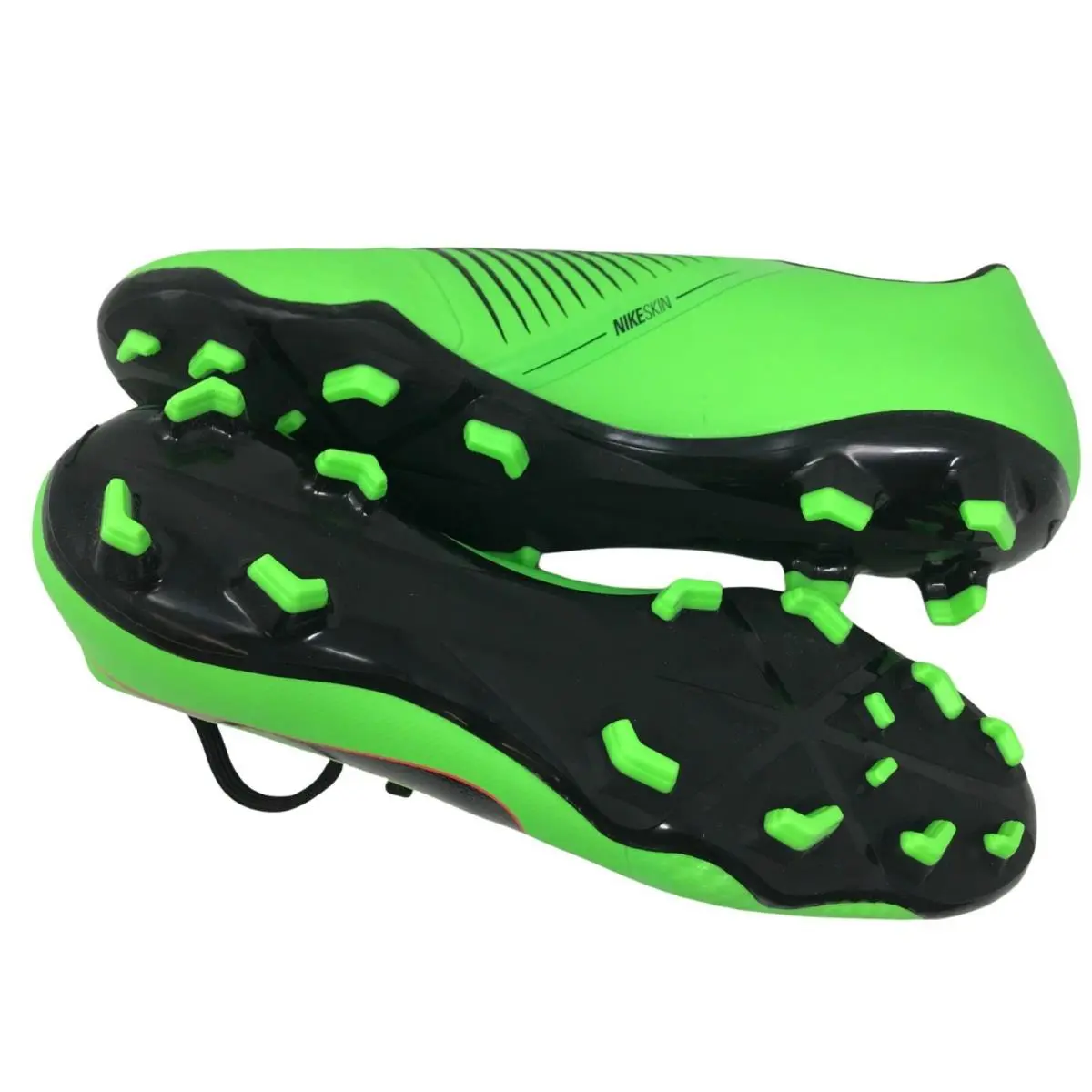 Nike shoes - Green Strike/Black 2