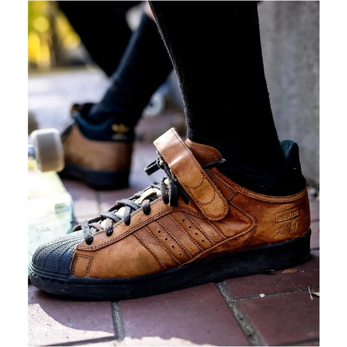 Adidas shoes - adidas Pro Shell - Pro Shell - ID3648 - Brown 4