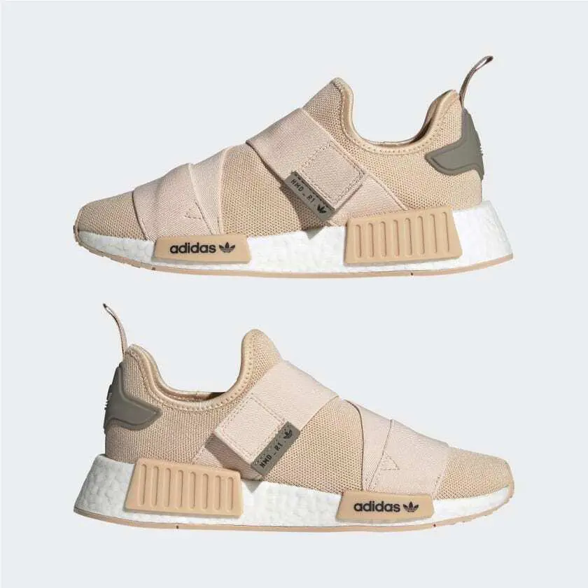 Adidas shoes - Halo Blush, Could White, Simple Brown 2
