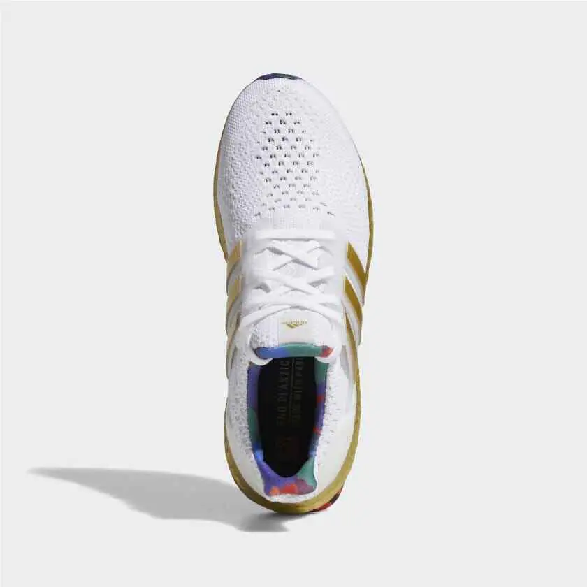 Adidas shoes - ULTRABOOST 5.0 DNA - ULTRABOOST DNA - HP7425 - Cloud White / Gold Metallic / Chalk White 2