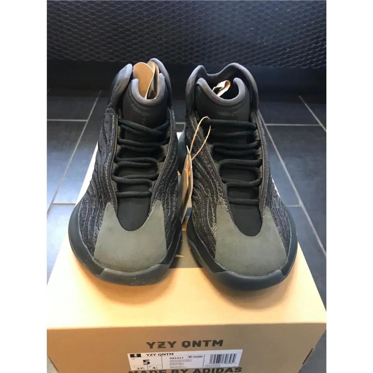 Adidas shoes Yeezy Quantum - Black 7