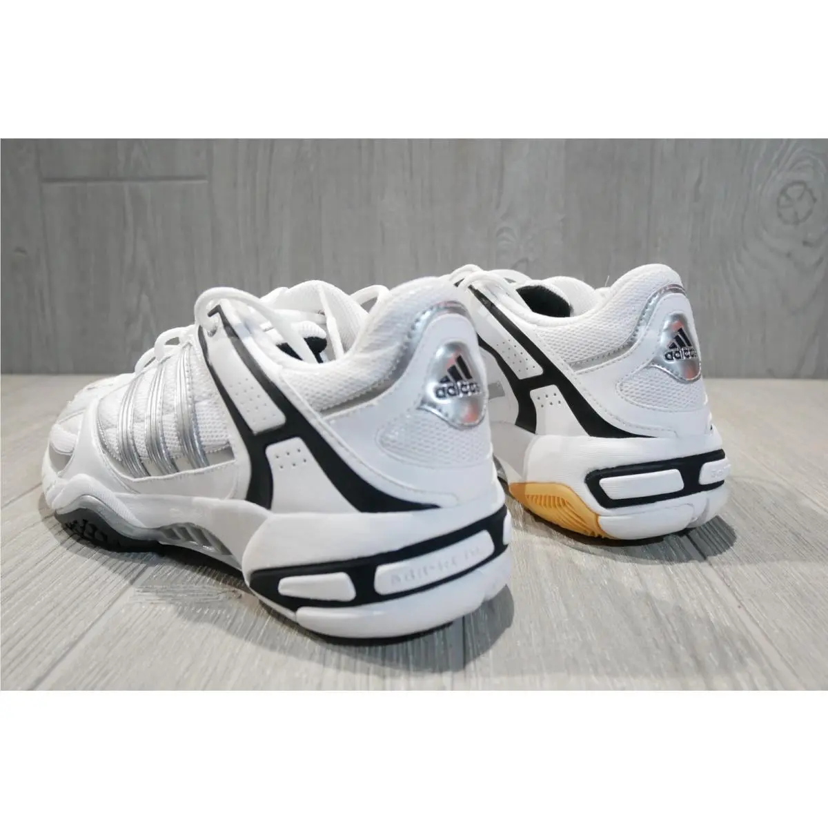 Adidas shoes - adidas Vintage - Vintage - White 10