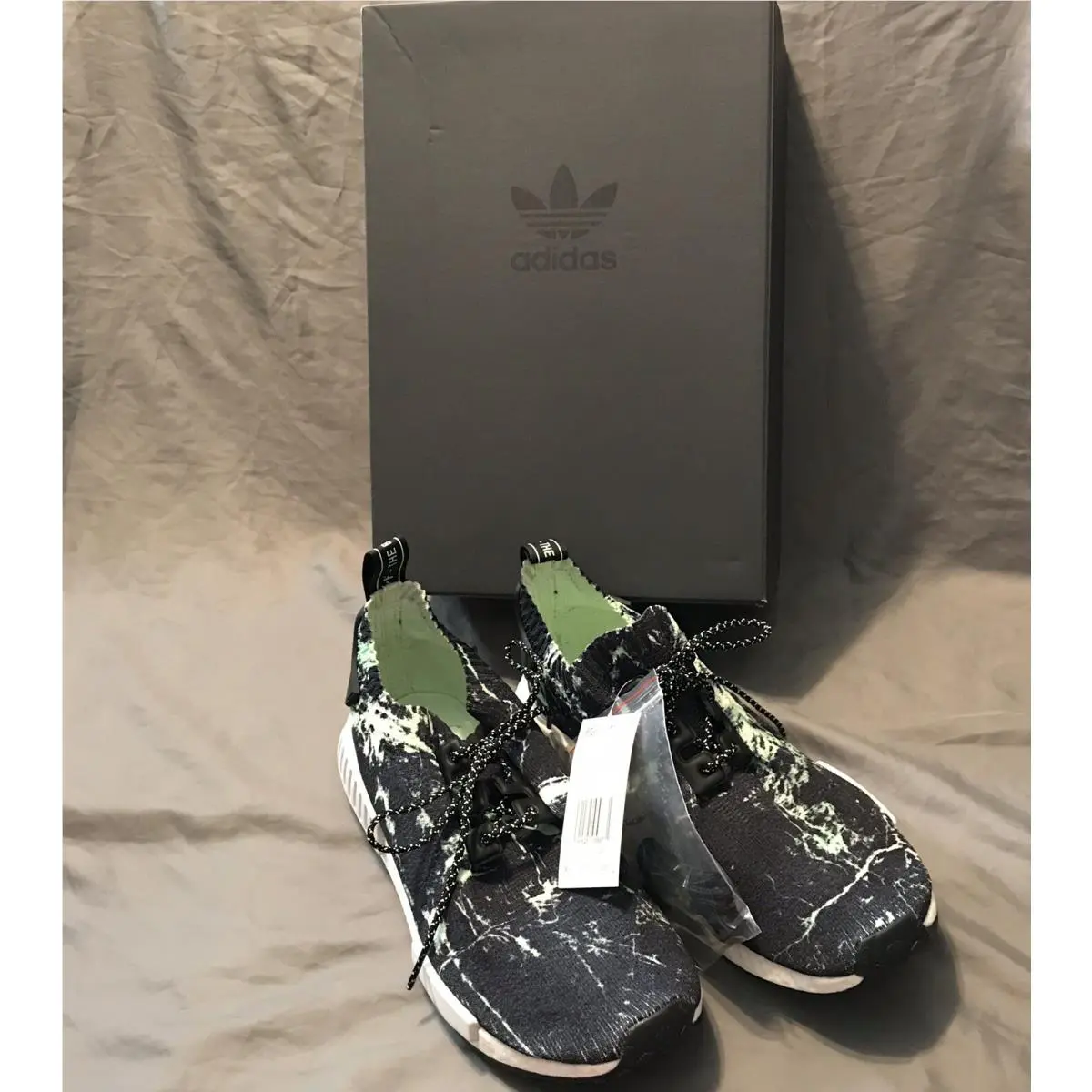 Adidas shoes - adidas NMD R1 - NMD - BB7996 - Black, Green 19
