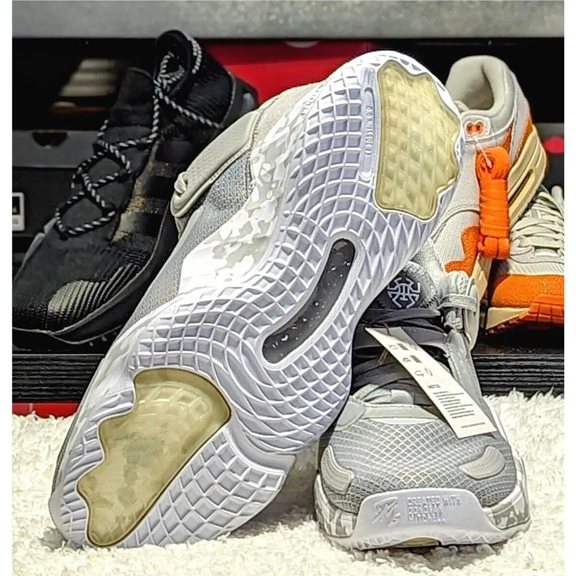Adidas shoes - adidas D.O.N. Issue - Issue - H67723 - Gray 7