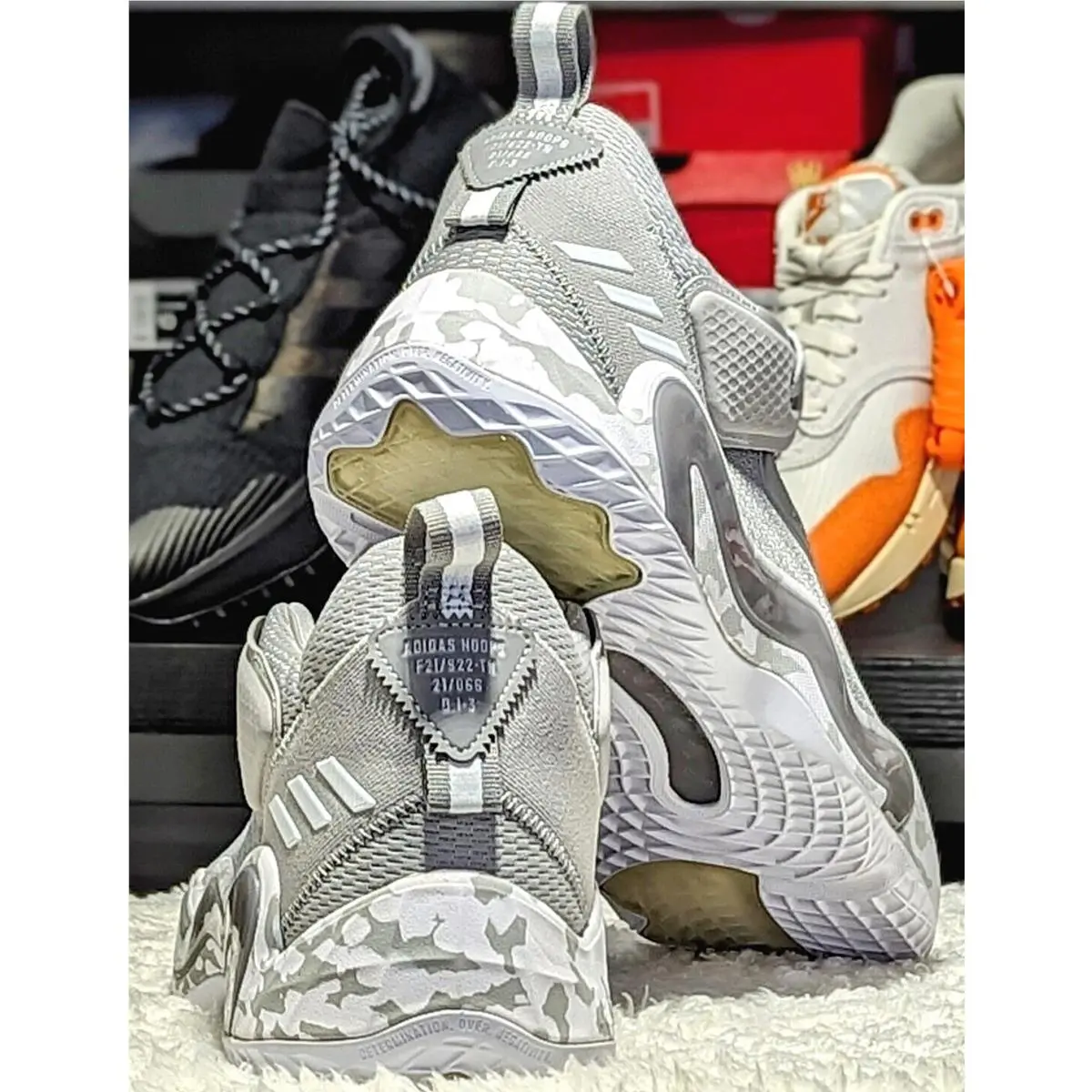 Adidas shoes - adidas D.O.N. Issue - Issue - H67723 - Gray 11