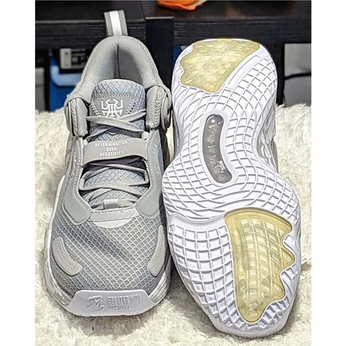 Adidas shoes - adidas D.O.N. Issue - Issue - H67723 - Gray 23