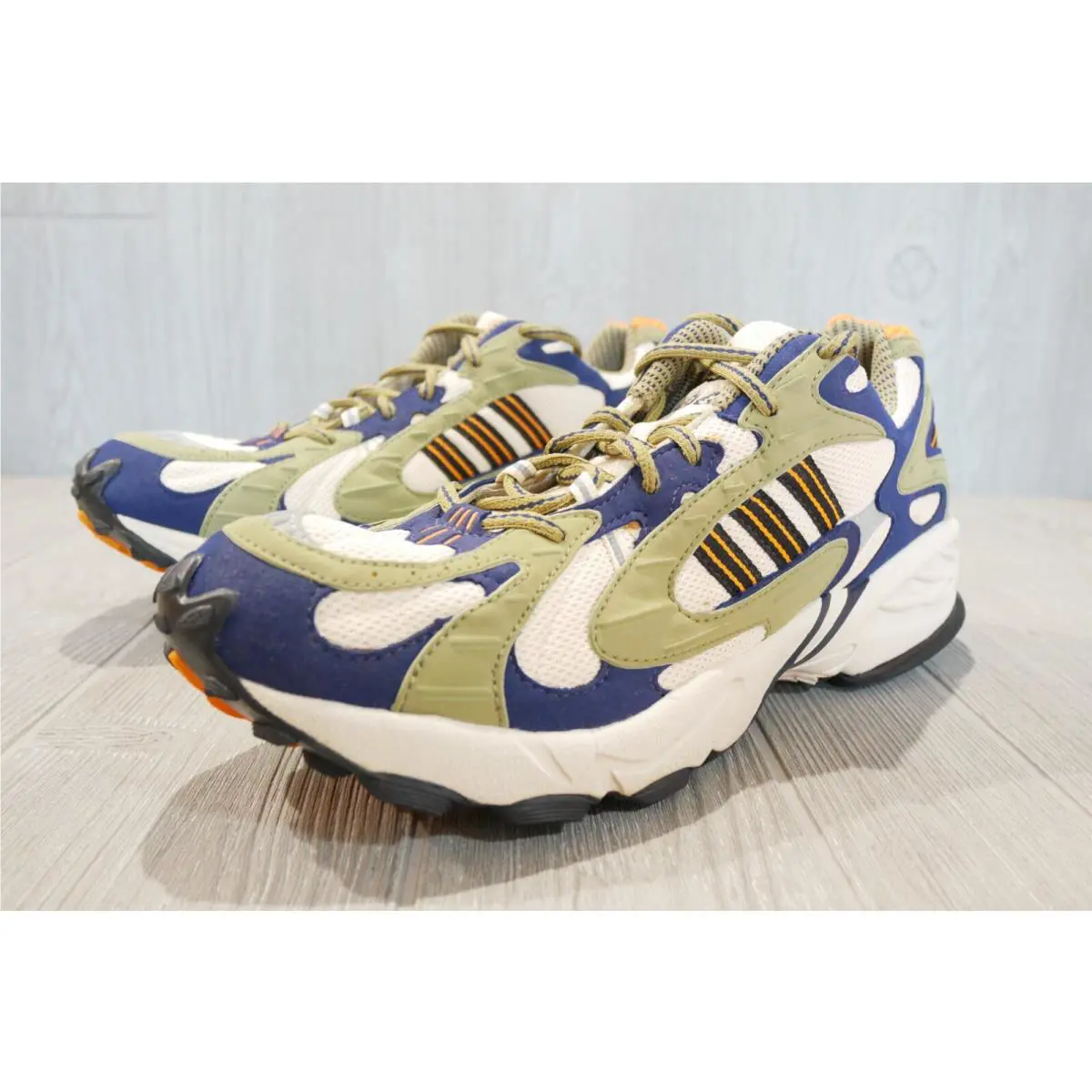 Adidas shoes - adidas Savage - Savage - Beige 0