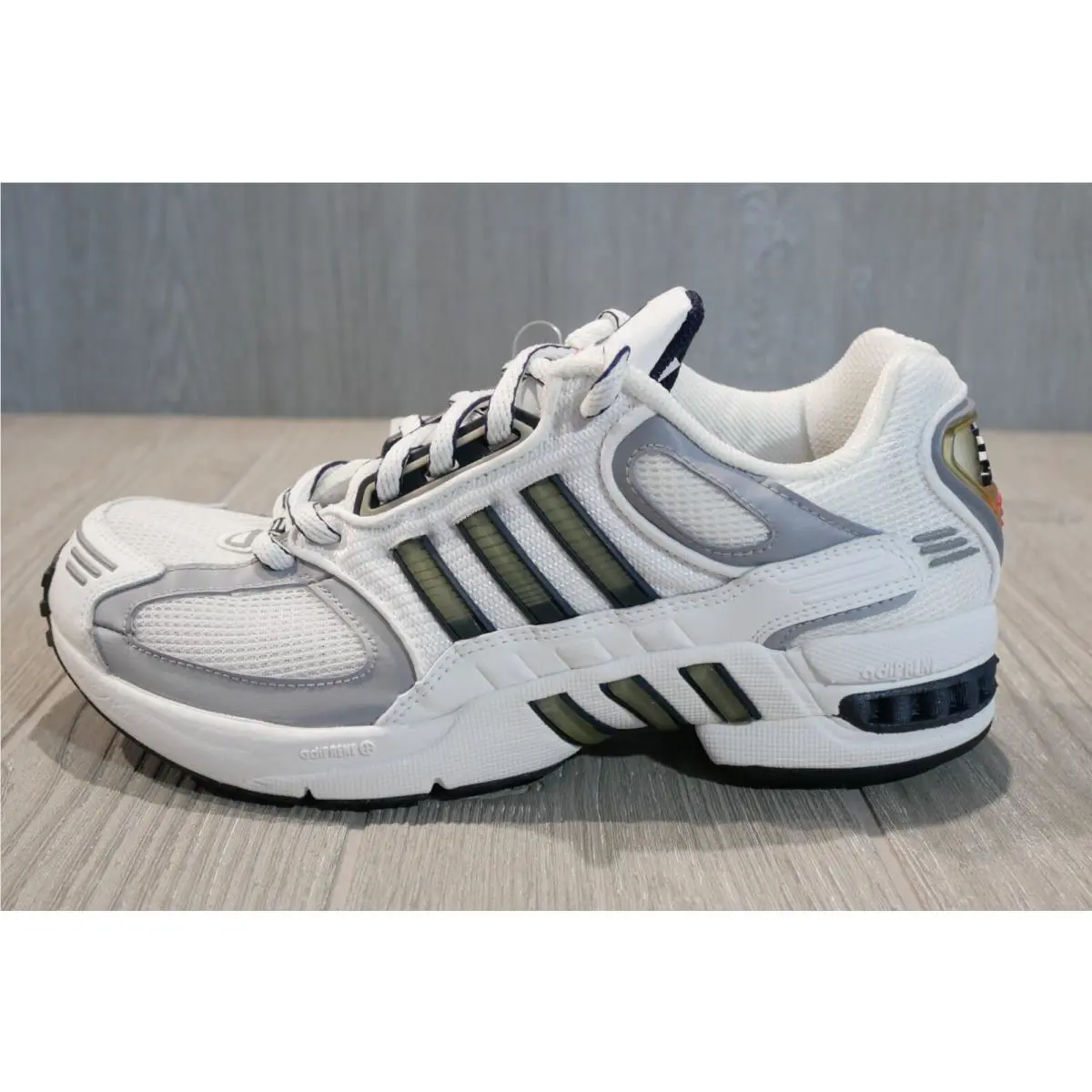 Vintage Adidas Response Running 2002 Womens Shoes Size 7.5 Oss