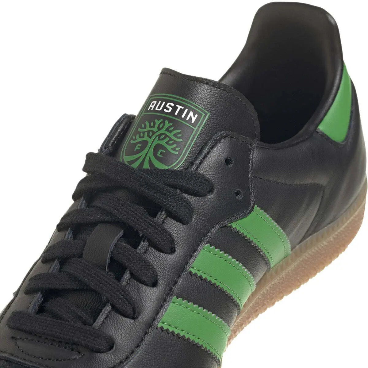 Adidas shoes - Cblack,Reagrn,Gum4 0