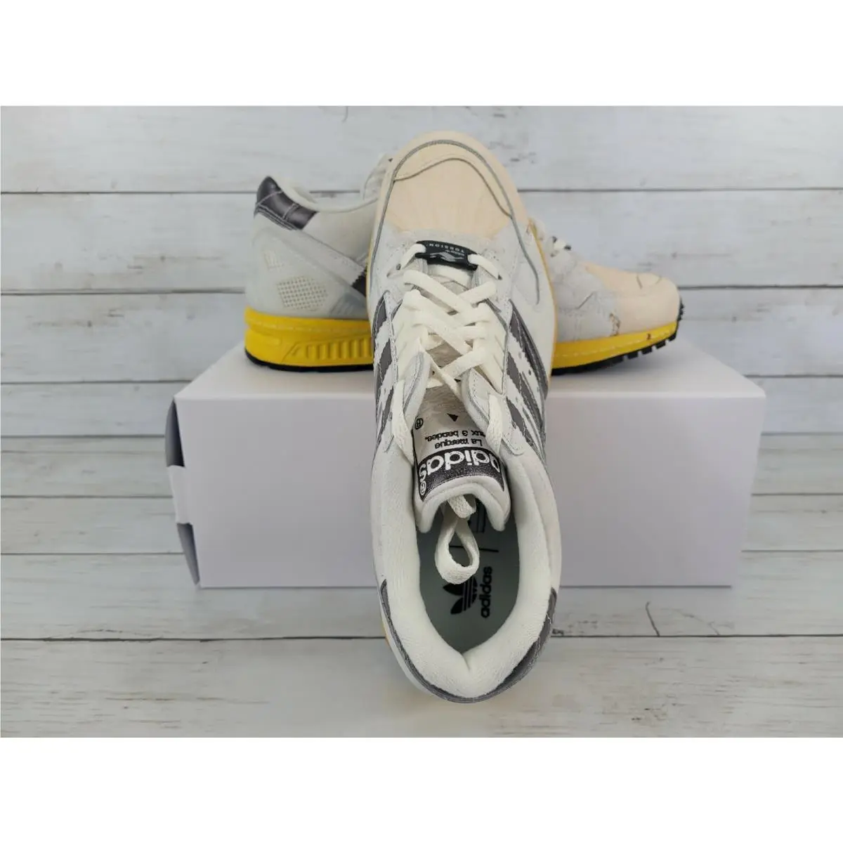 Adidas shoes - adidas Zx 8000 - FW6092 - White 3