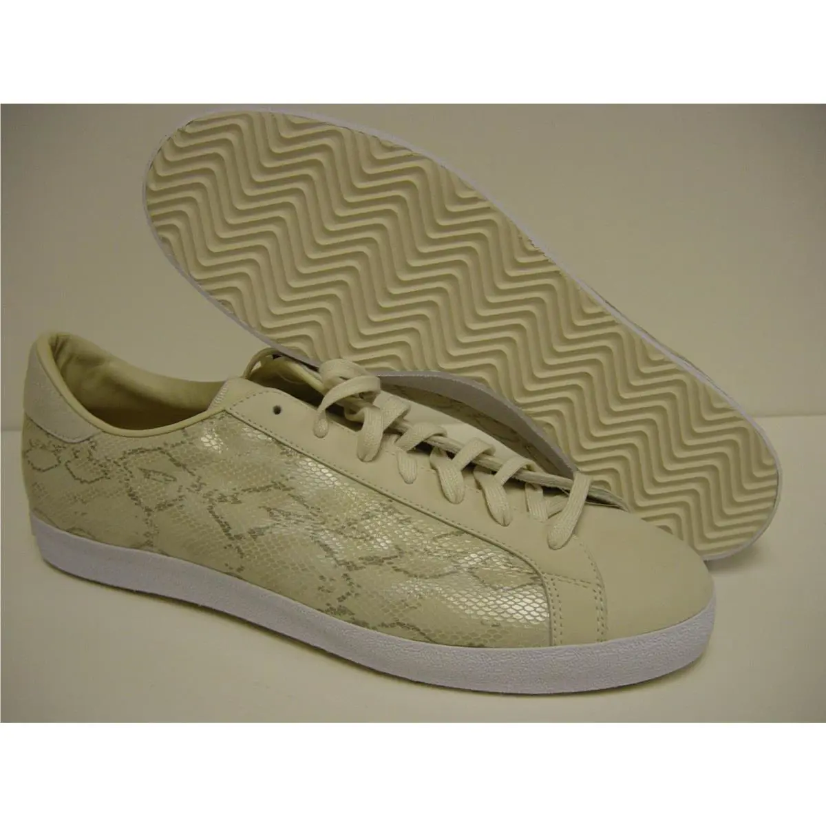 Adidas shoes - Bone 0