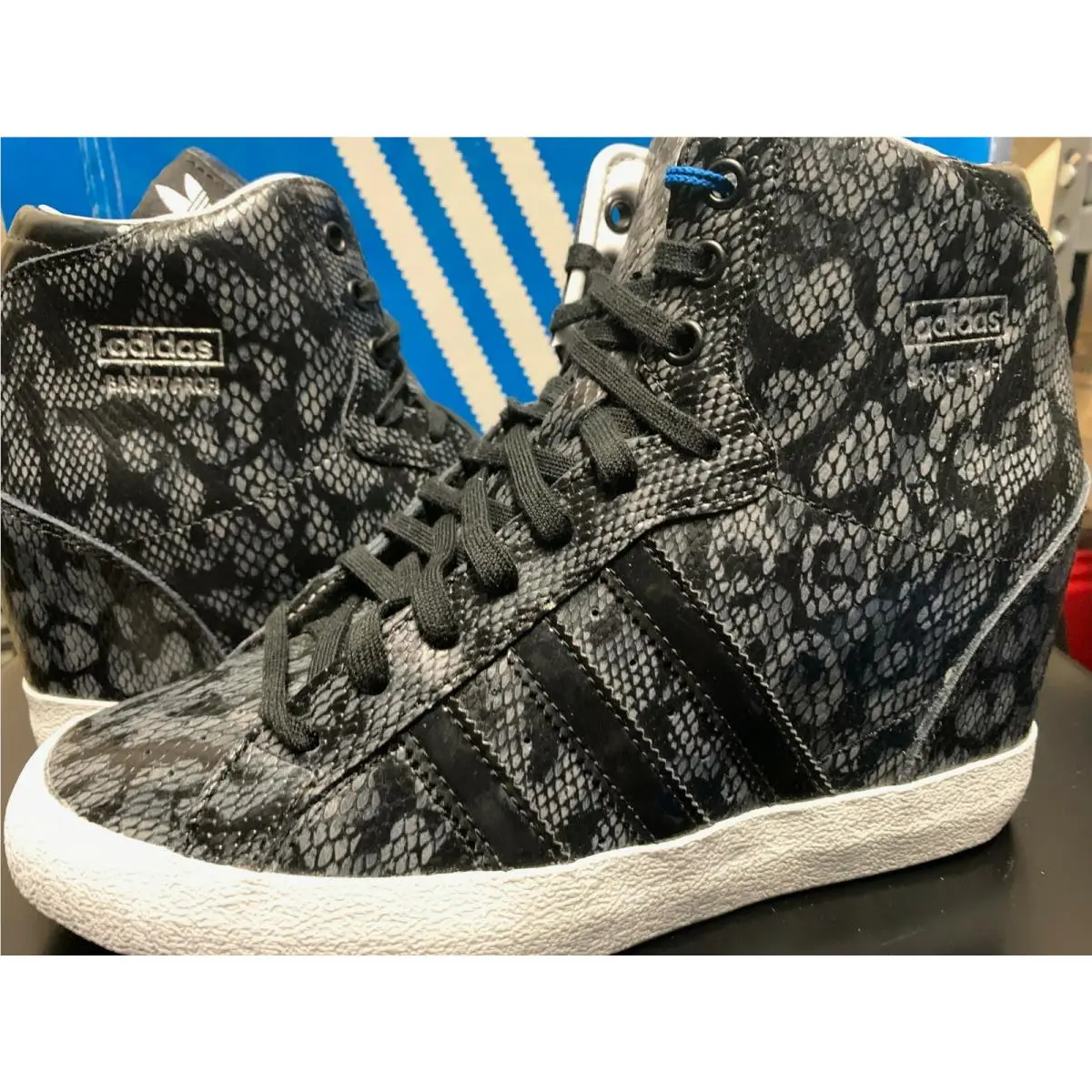 Adidas shoes - Q21911 - Q21911 - Black 8