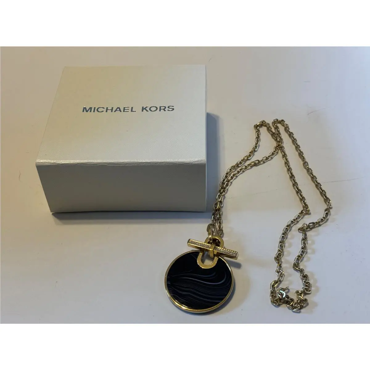 Michael Kors MKJ4607710 Womens Gold-tone Large Black Agate Disc Pendant Necklace