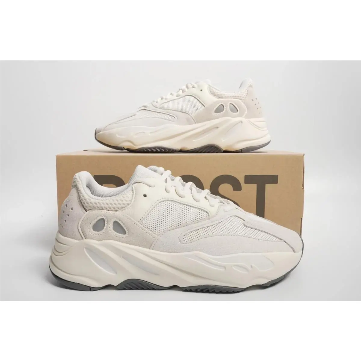 Adidas Yeezy Boost 700 Analog EG7596 Sz 5