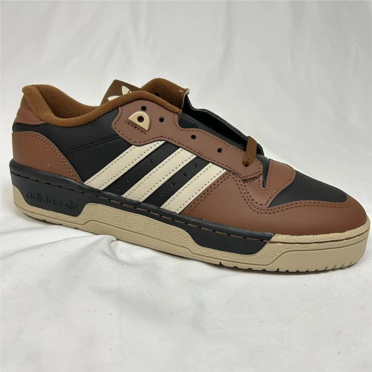Adidas shoes - adidas Rivalry - Rivalry - JH7145 - Brown 3