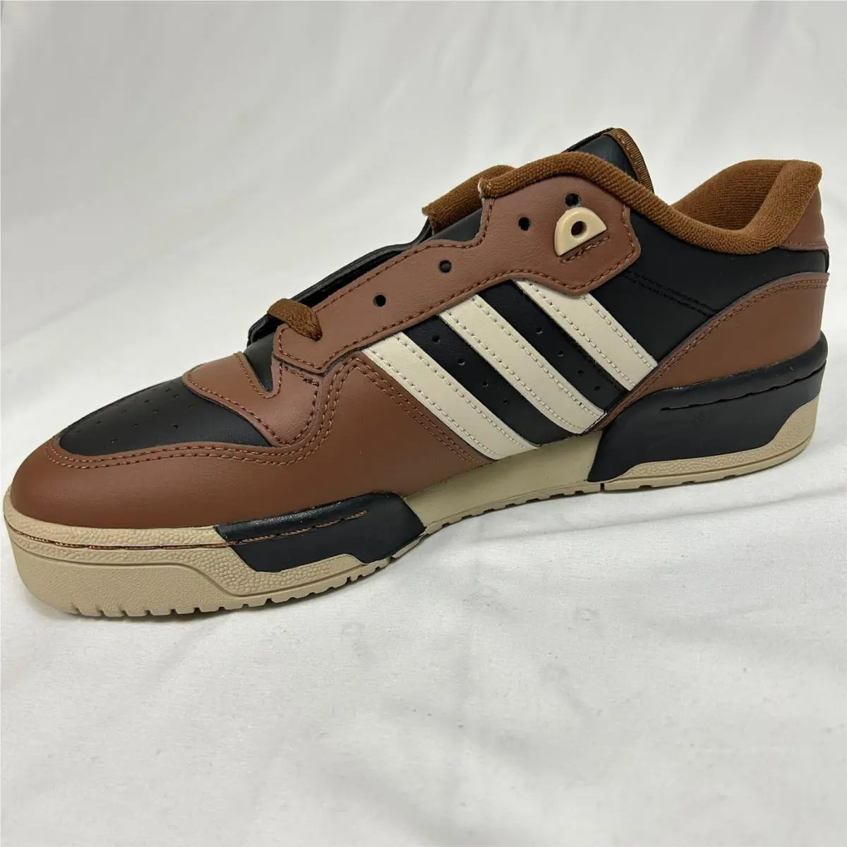 Adidas shoes - adidas Rivalry - Rivalry - JH7145 - Brown 4
