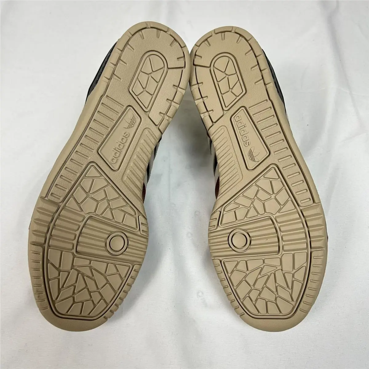 Adidas shoes - adidas Rivalry - Rivalry - JH7145 - Brown 5