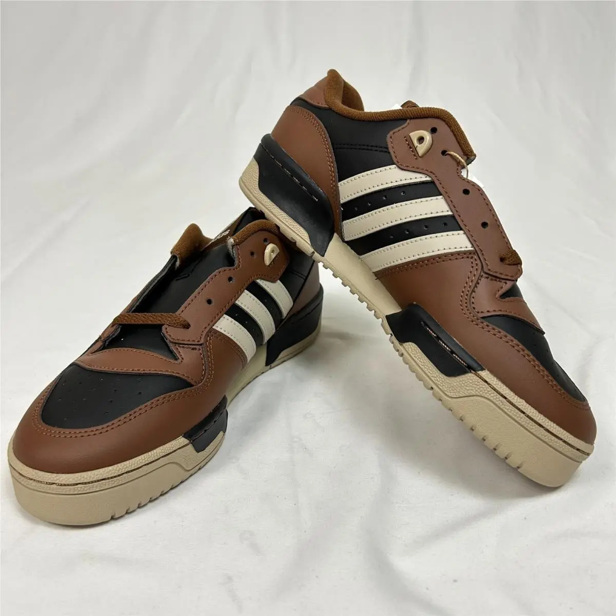 Adidas shoes - adidas Rivalry - Rivalry - JH7145 - Brown 0