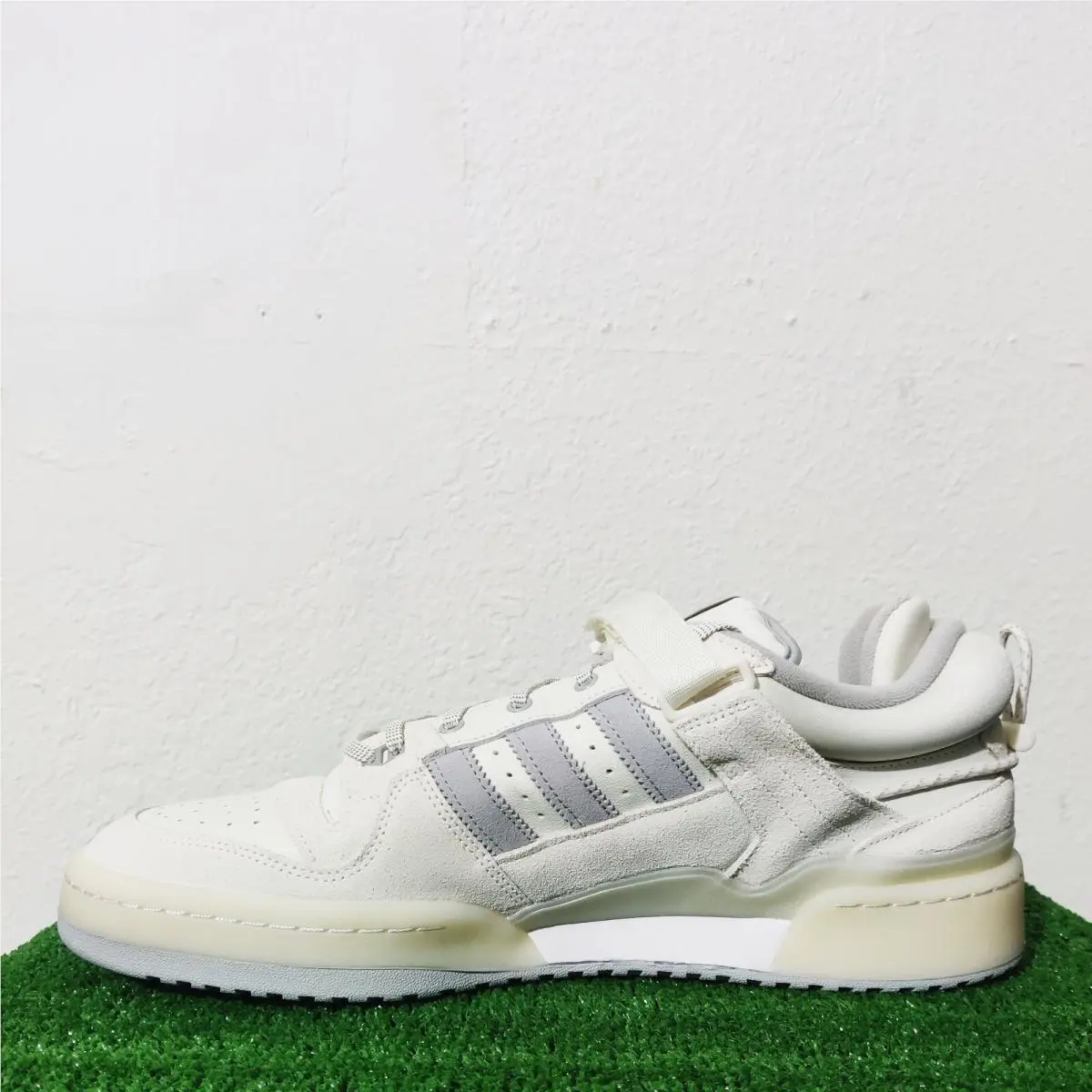 Adidas shoes - Bad Bunny Forum - Bad Bunny Forum - HQ2153 - White, Gray 1