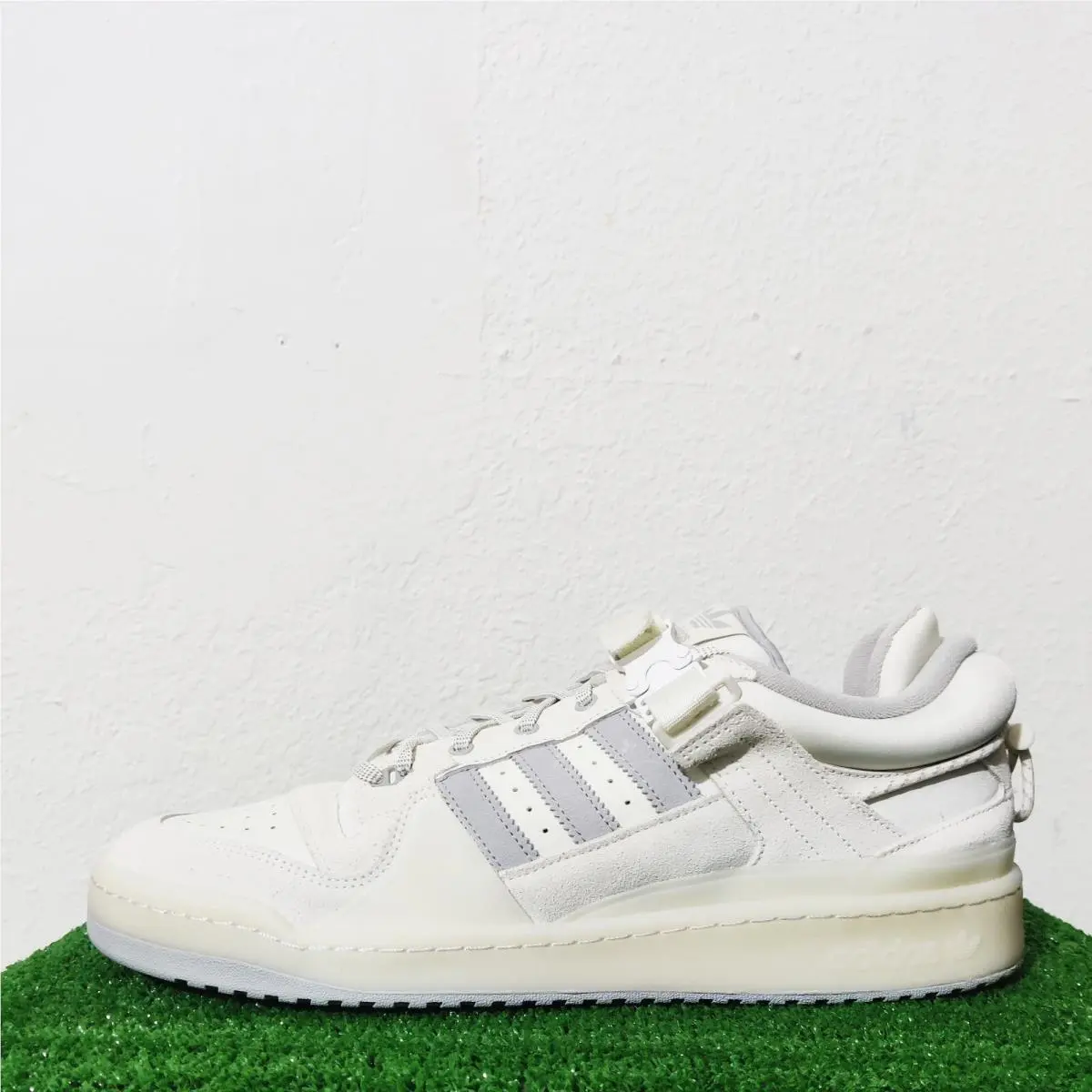 Adidas shoes - Bad Bunny Forum - Bad Bunny Forum - HQ2153 - White, Gray 2