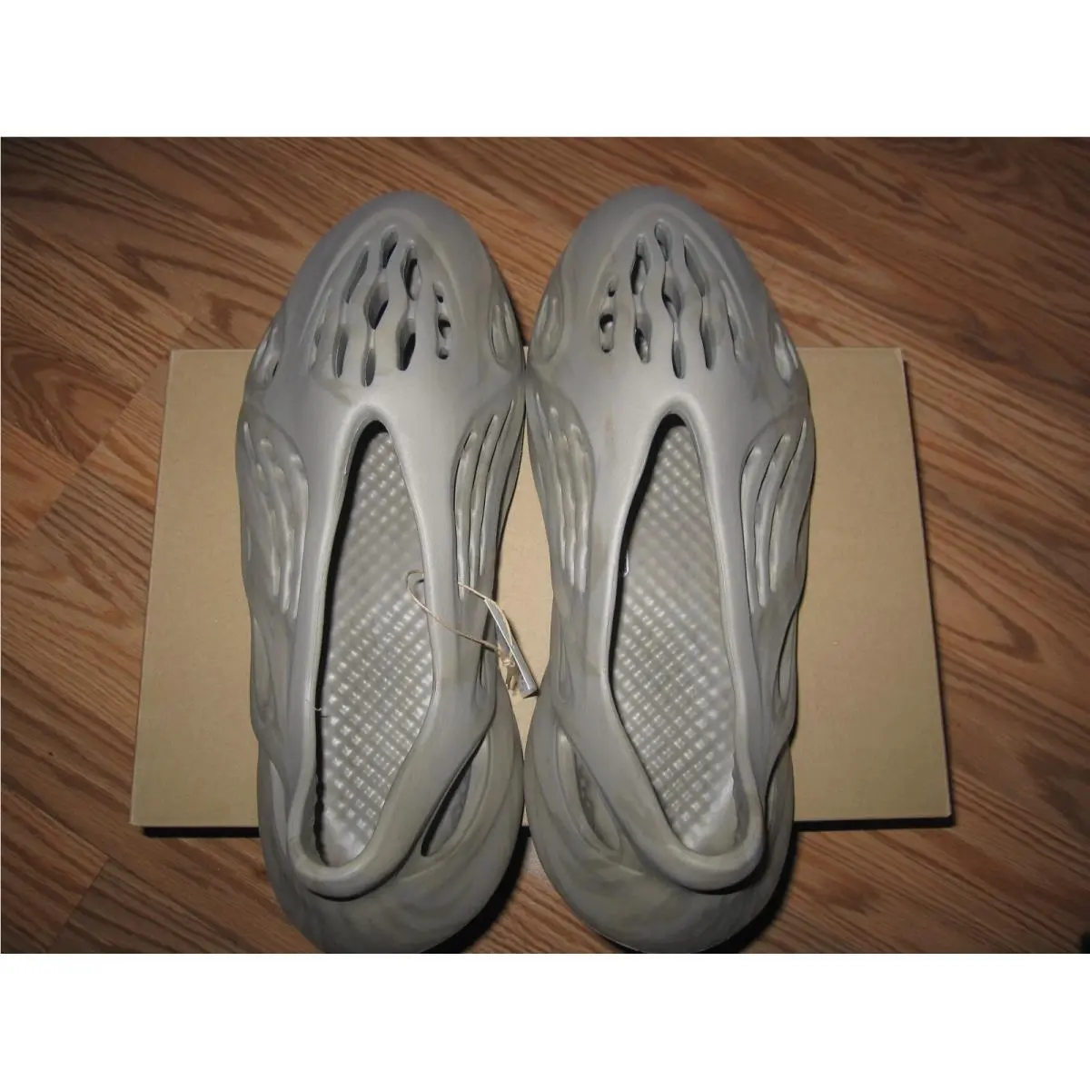 Adidas shoes - adidas Yeezy - Yeezy - GX4472 - Beige (UPC: 195739108803) 2