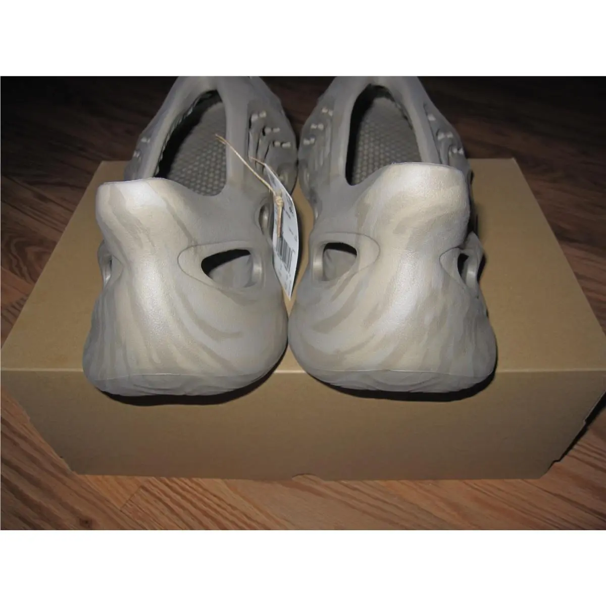 Adidas shoes - adidas Yeezy - Yeezy - GX4472 - Beige (UPC: 195739108803) 3