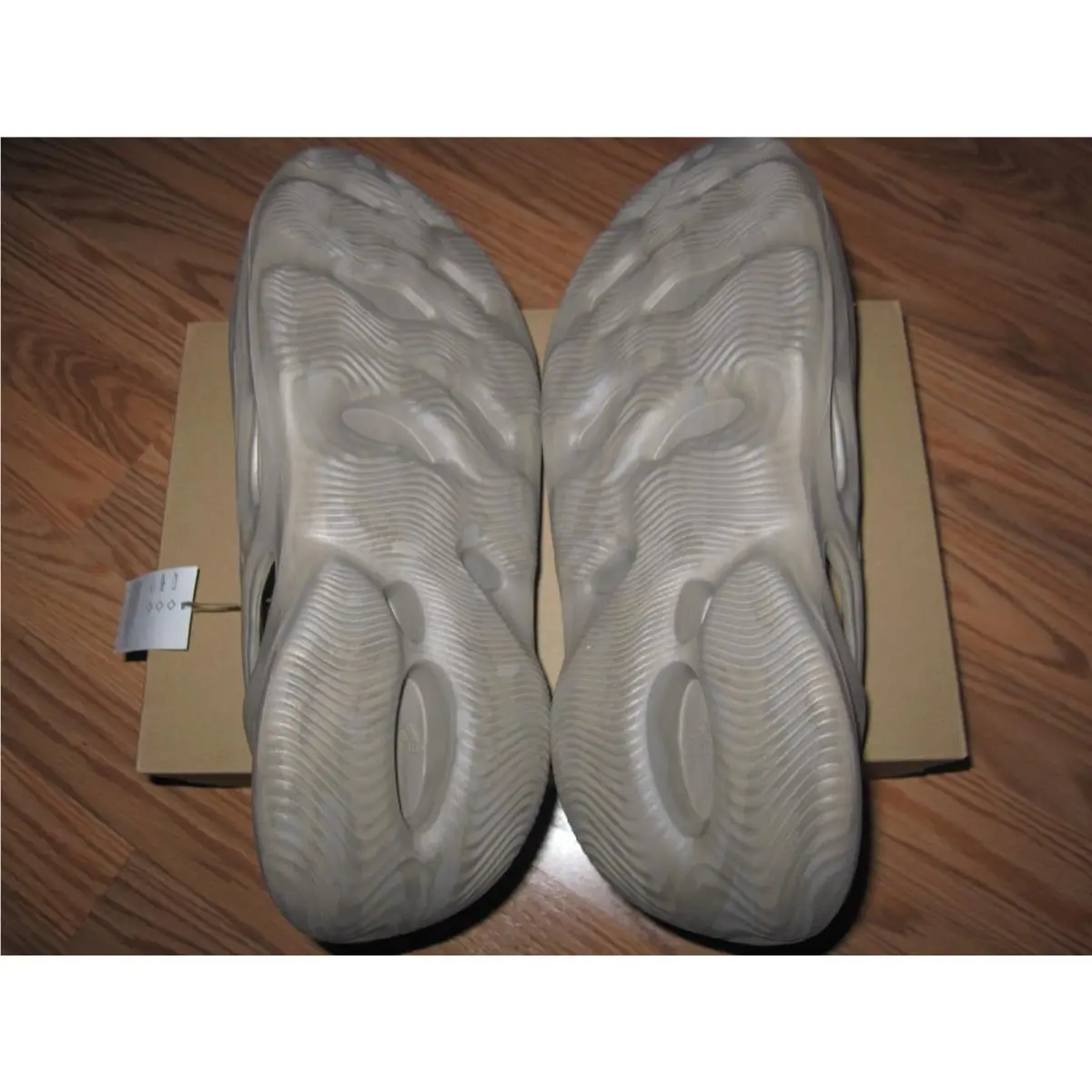 Adidas shoes - adidas Yeezy - Yeezy - GX4472 - Beige (UPC: 195739108803) 4