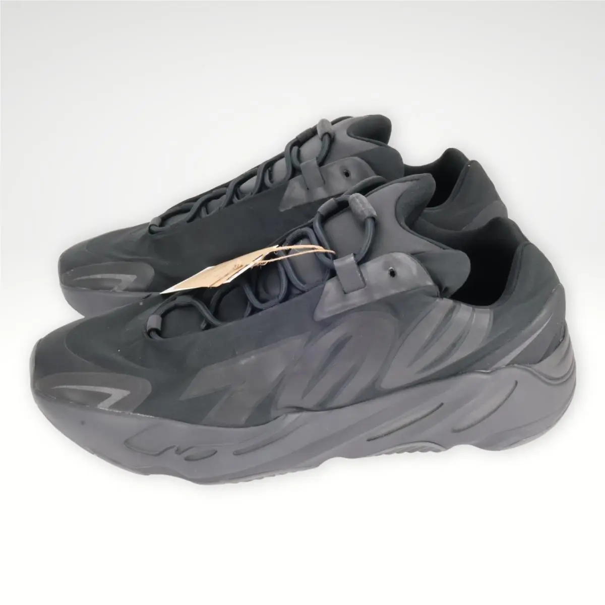 Adidas Yeezy 700 Mnvn Triple Black FV4440 Men’s Size 13 Sneakers Box