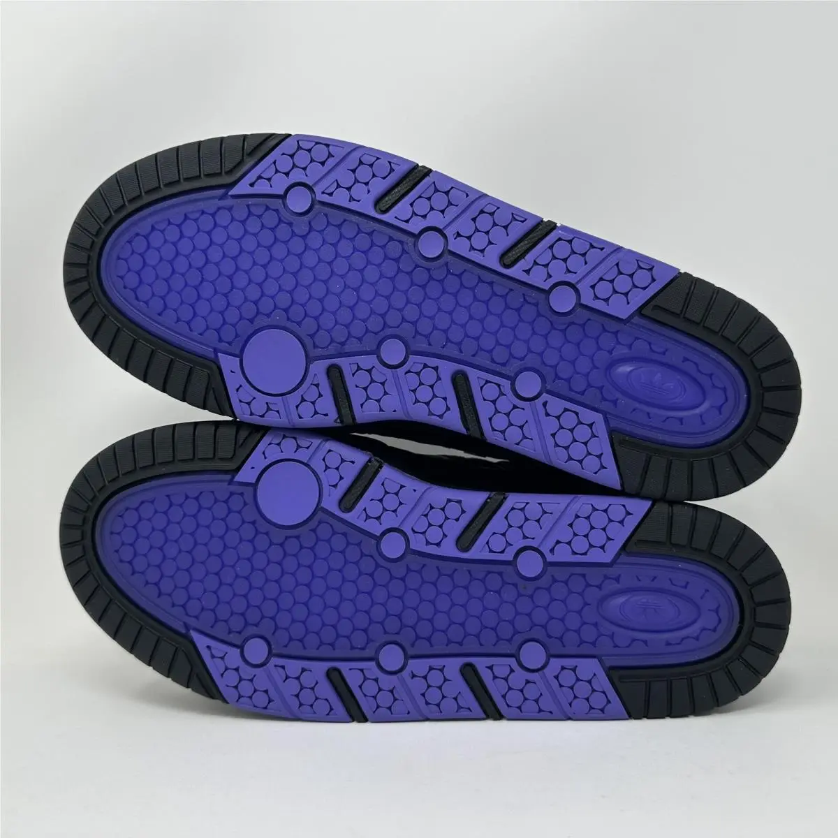Adidas shoes - adidas ADI2000 - H06442 - Black 5