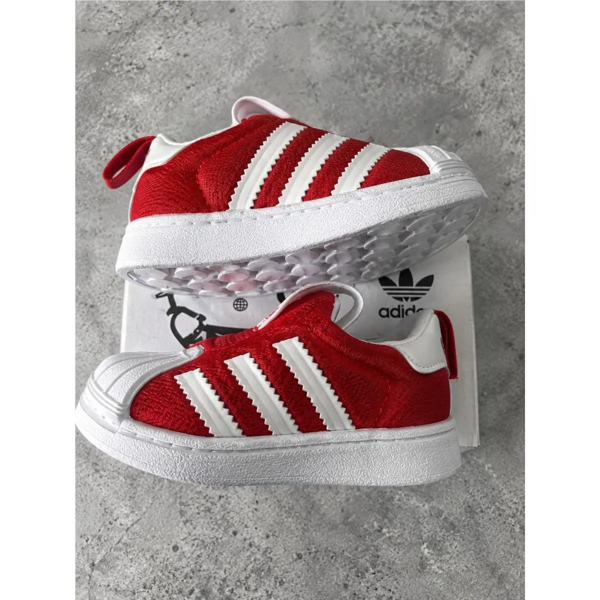 Adidas shoes - Hello Kitty - Hello Kitty - Red 1