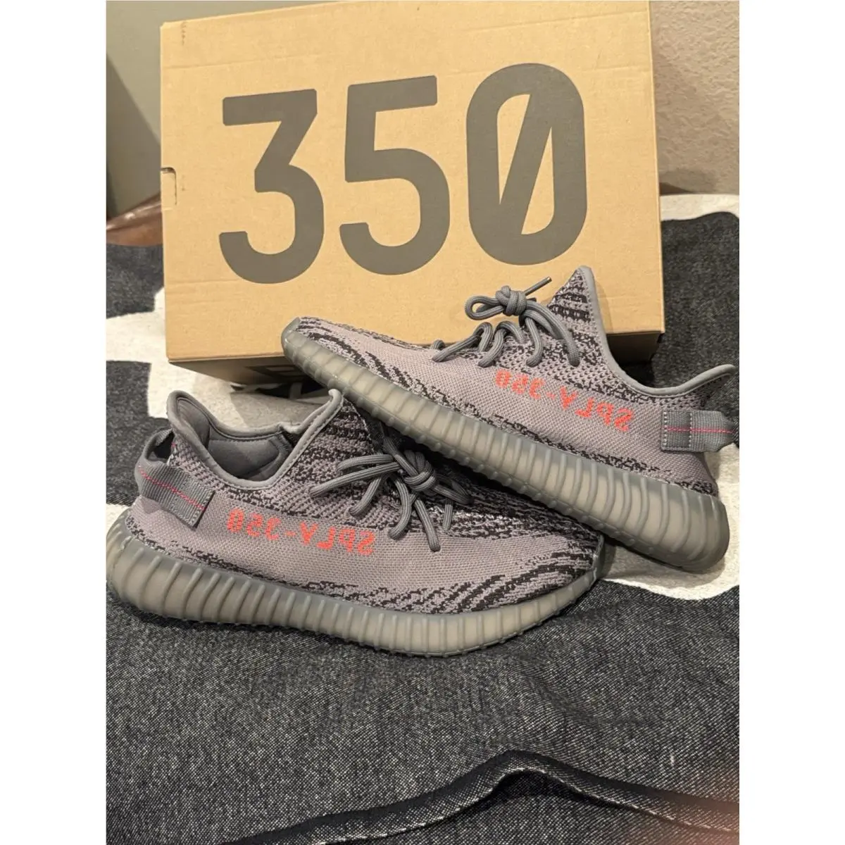 Adidas Yeezy Boost 350 V2 Low Beluga 2.0 Size 9.5