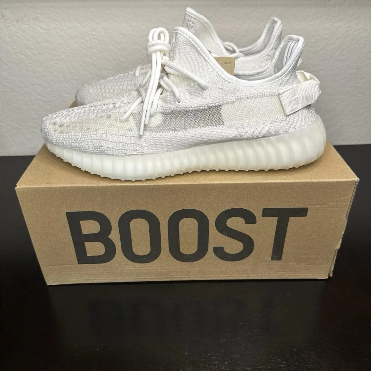 Adidas Yeezy Boost 350 V2 Bone Bone Size 10 Men`s