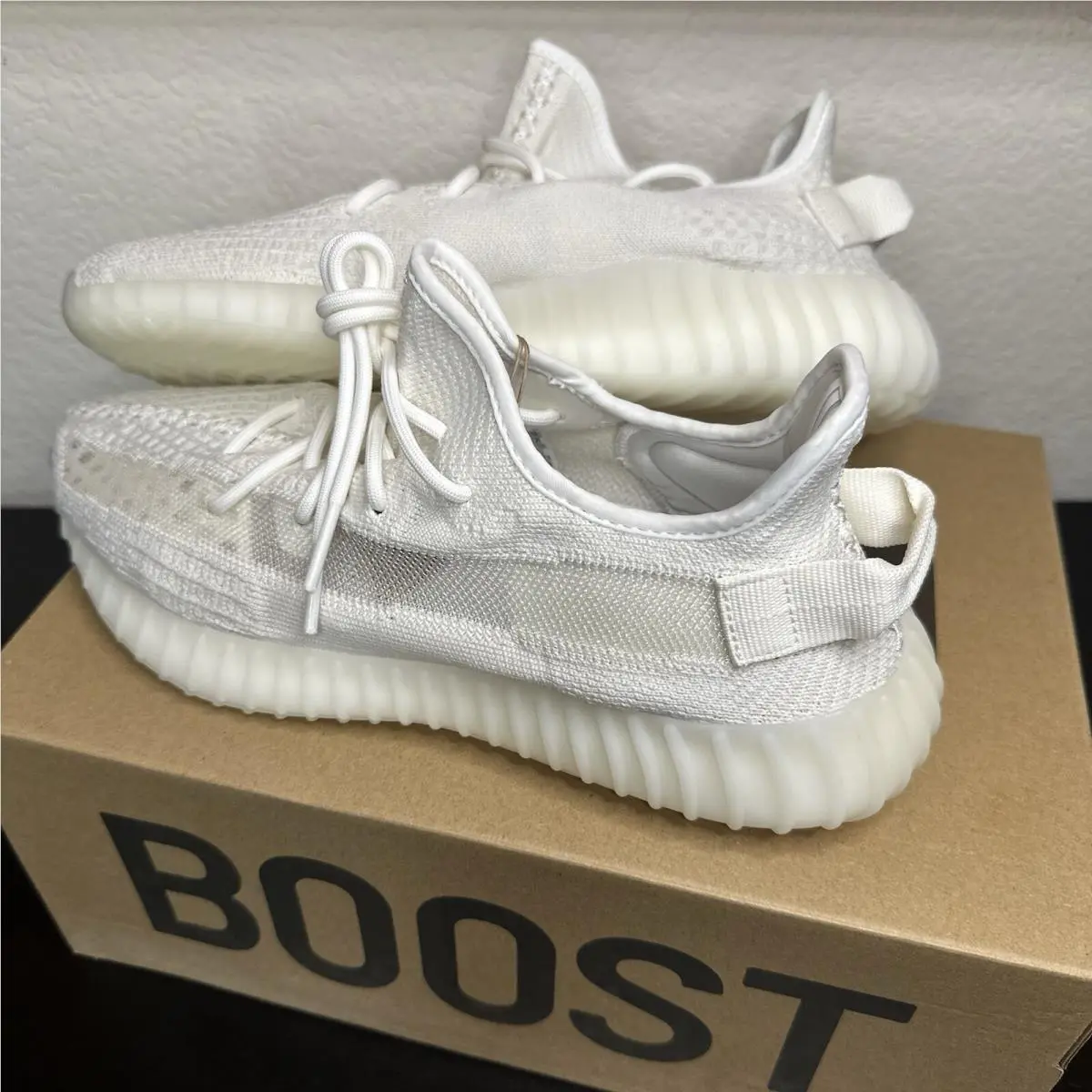 Adidas shoes - adidas Yeezy Boost 350 V2 - White 9