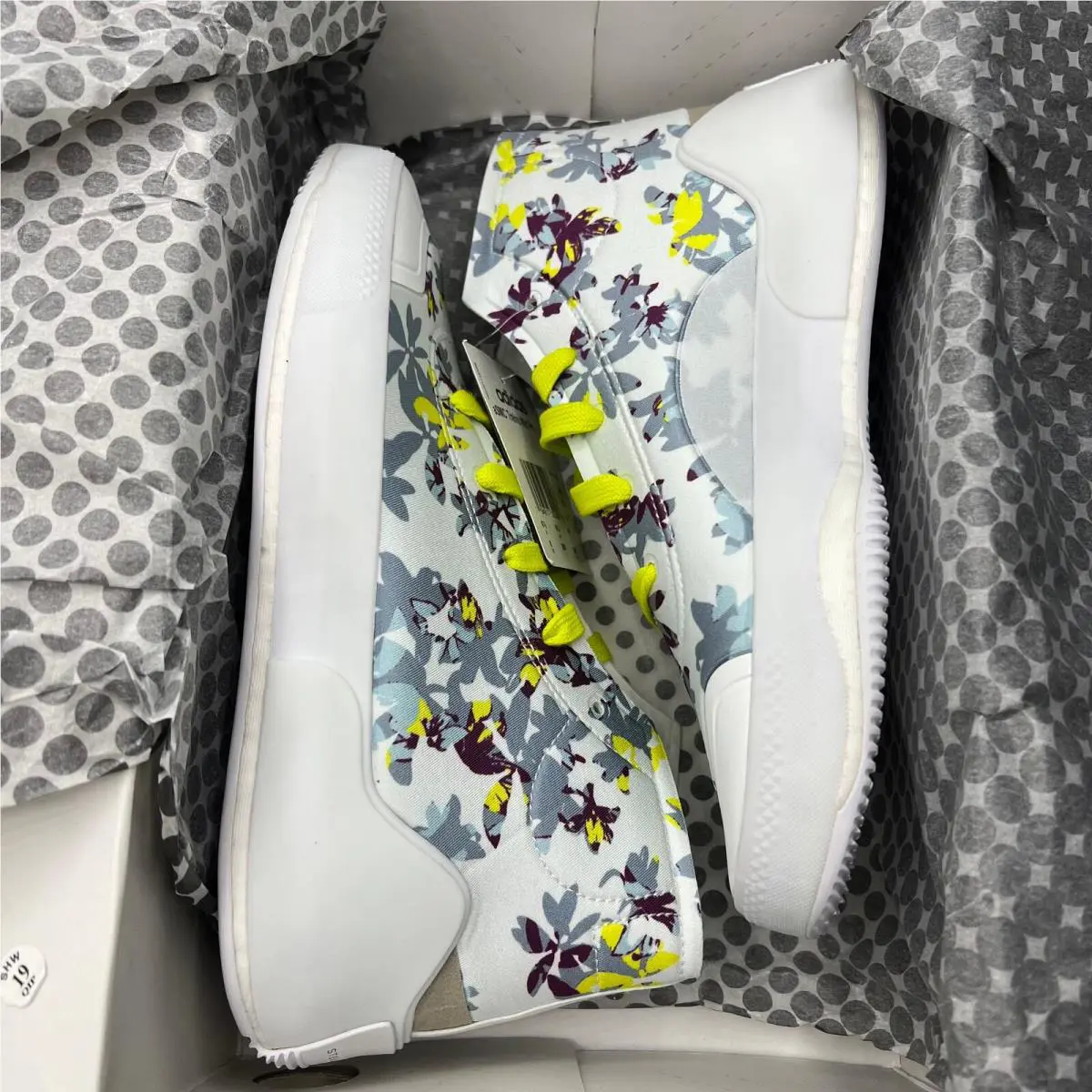 Adidas shoes - White 3
