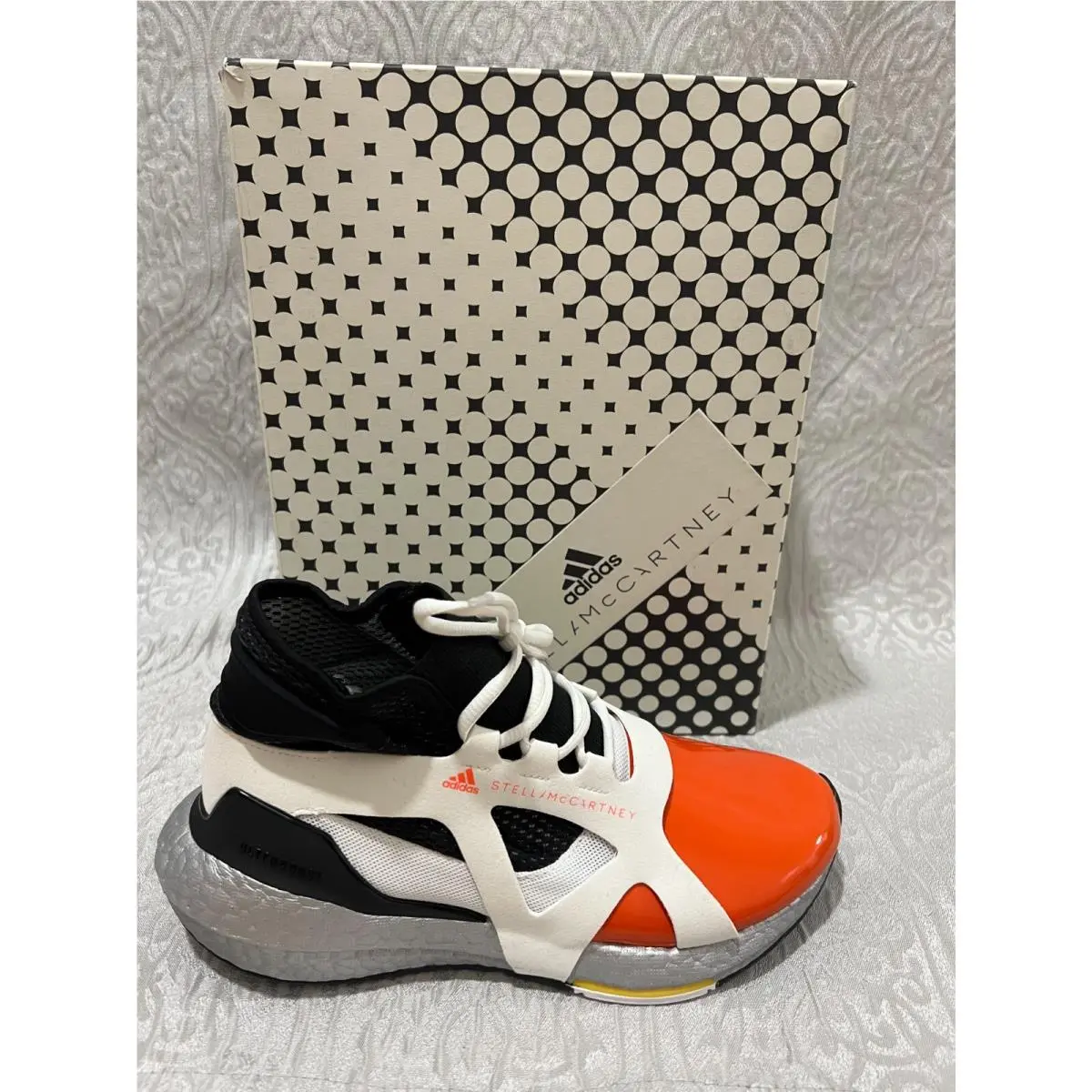 Adidas shoes - H00092 - H00092 - Cloud White / Core Black/Orange (UPC: 191985122679) 0