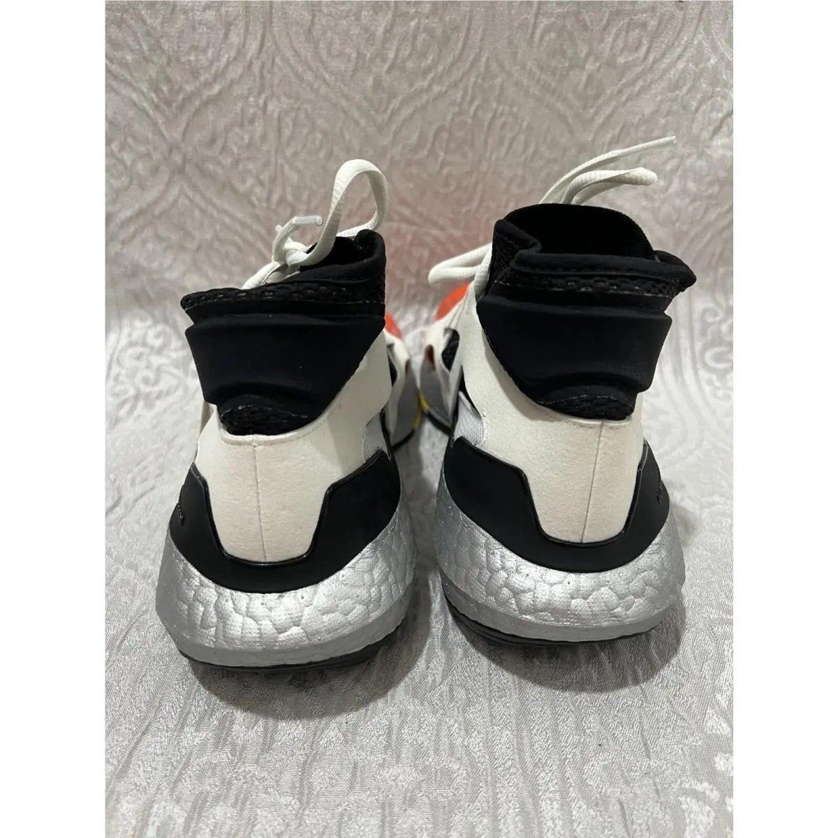Adidas shoes - H00092 - H00092 - Cloud White / Core Black/Orange (UPC: 191985122679) 3