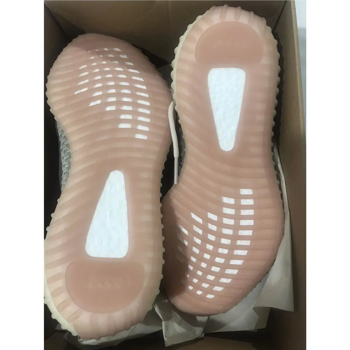 Adidas shoes - Yeezy - Yeezy - Multicolor 0
