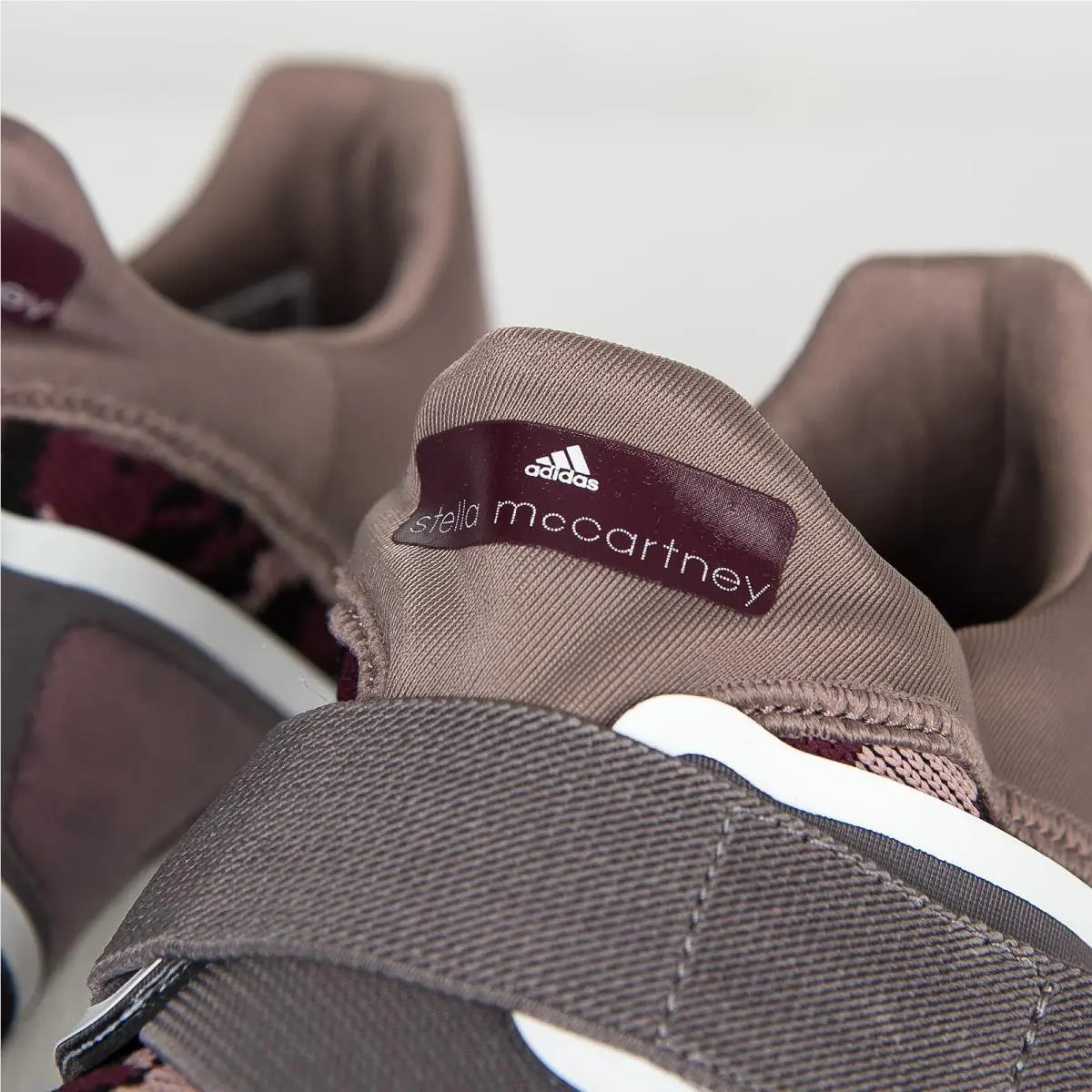 Adidas shoes - Pureboost - Pureboost - AQ5292 - Natural Grey/Maroon 3