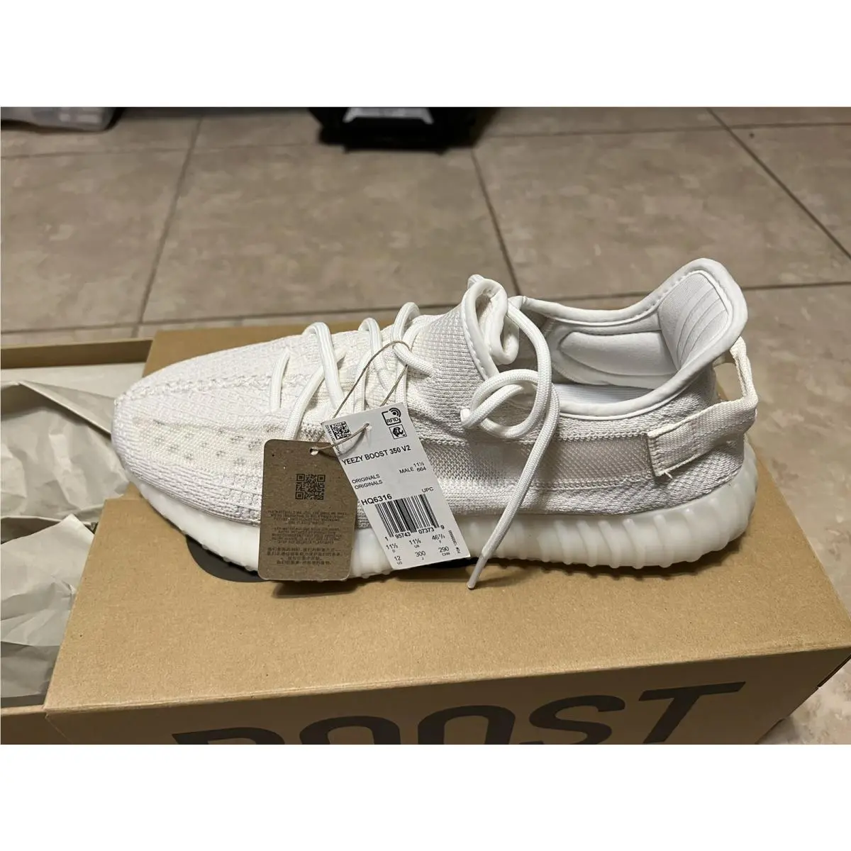 Adidas shoes - adidas Yeezy Boost 350 V2 - White 0