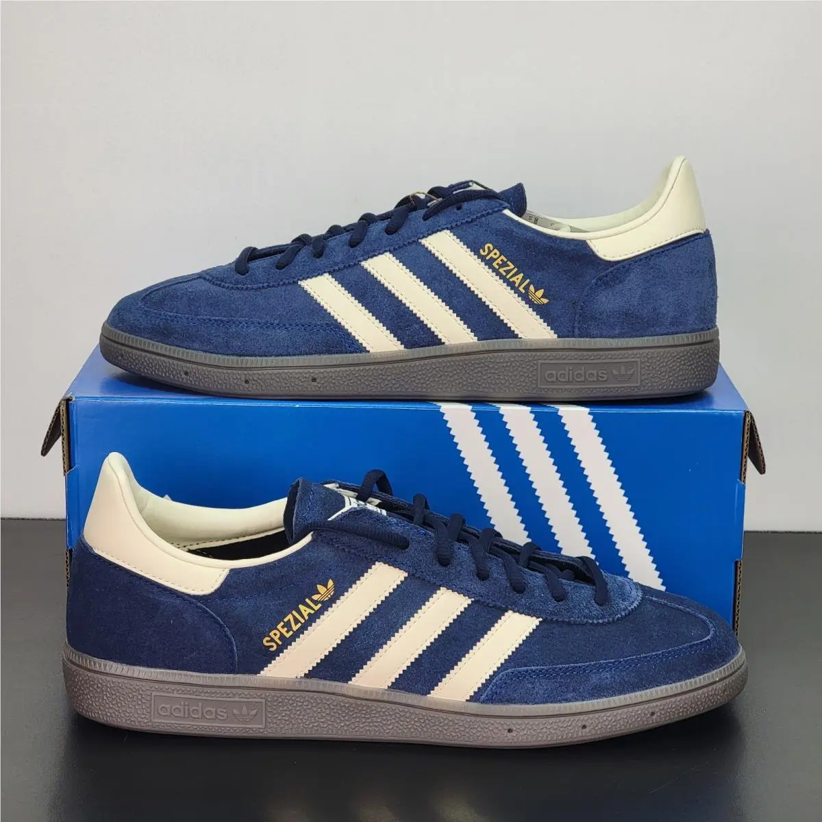 Adidas Handball Spezial Men`s Size 11.5 Athletic Shoes Blue Off White Sneakers