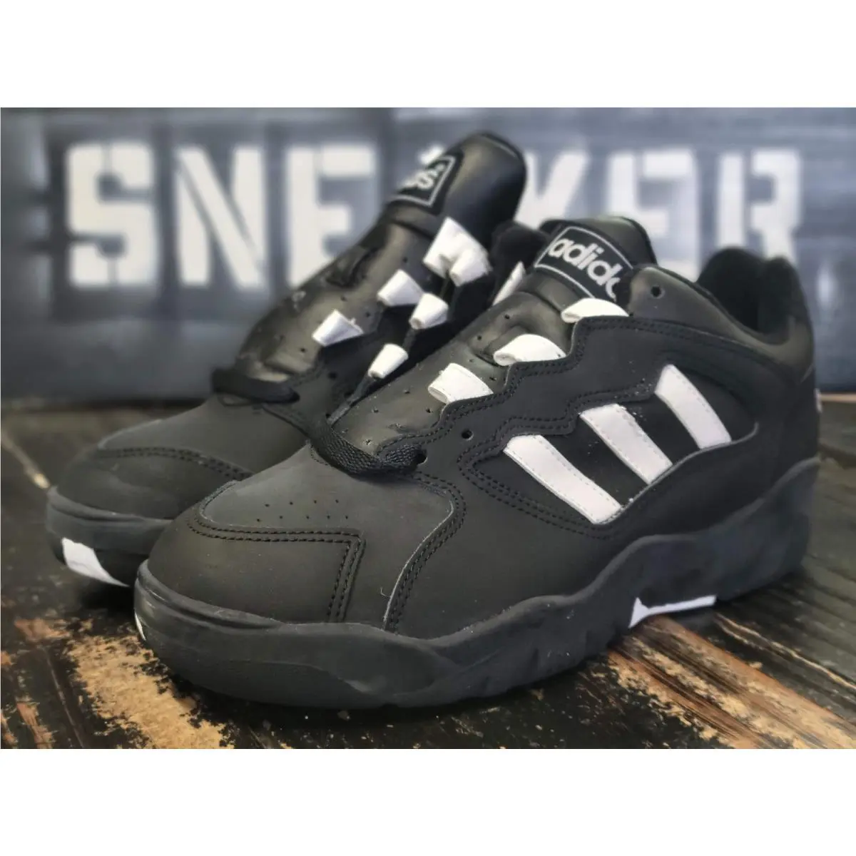 1994 Adidas Century Iii LO Black/white Vintage Sneaker Shoes 074289 Men 8.5