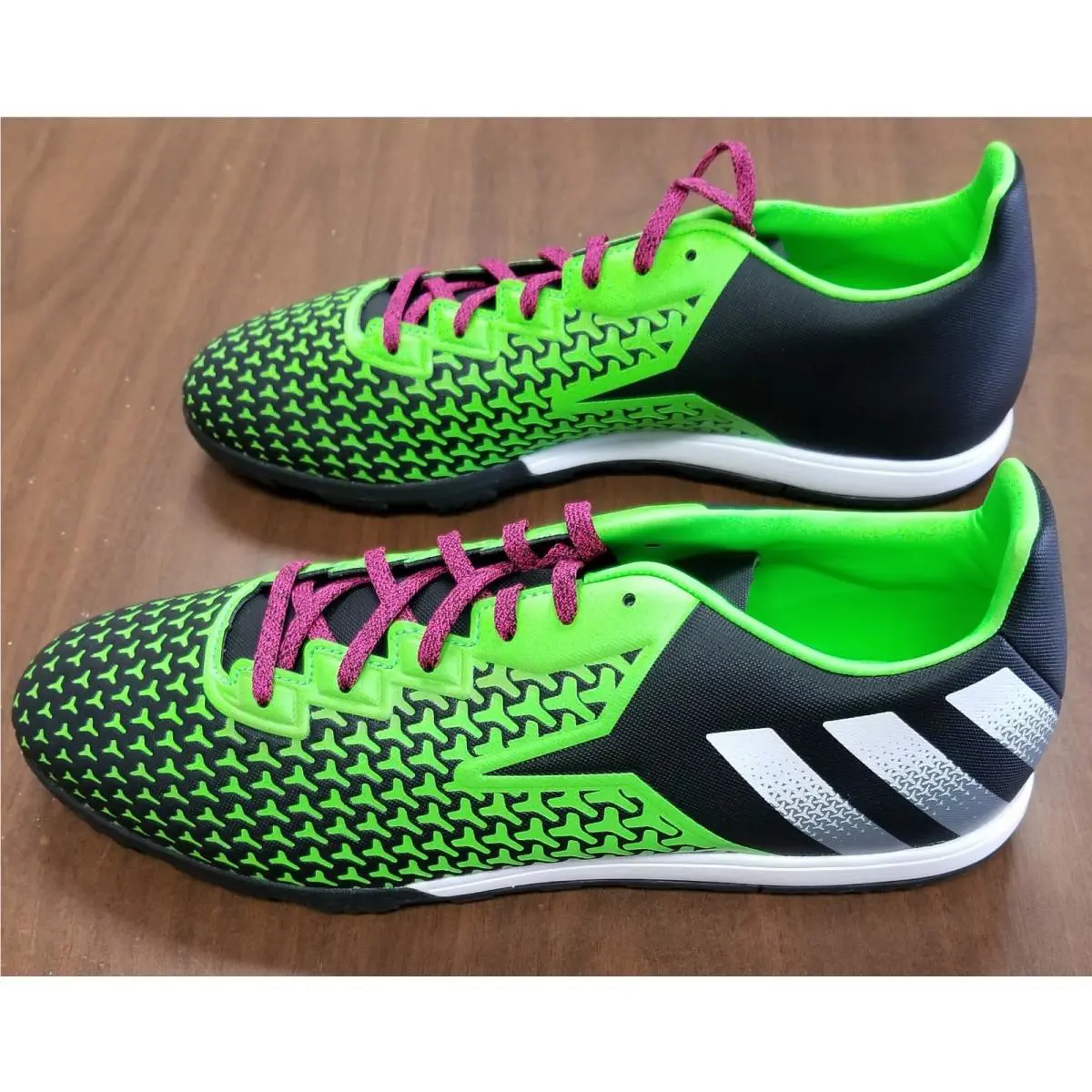 Adidas shoes - White (UPC: 889130276550) 0
