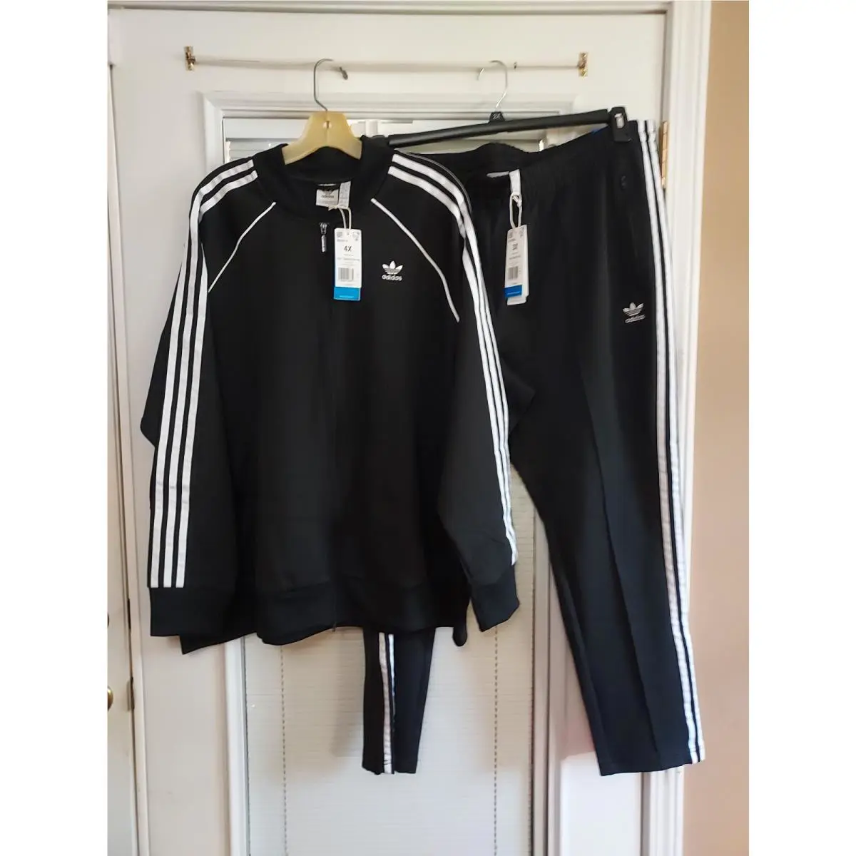 Adidas clothing - Black 3