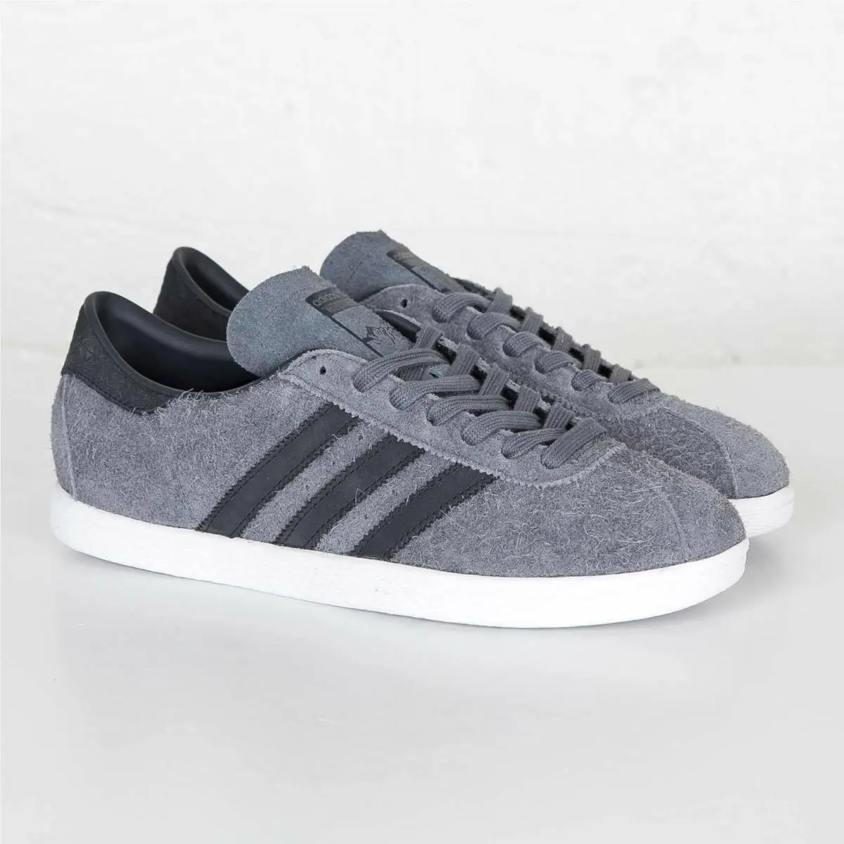 White Mountaineering x Adidas Tobacco Onix AQ3268 Men Size US 6