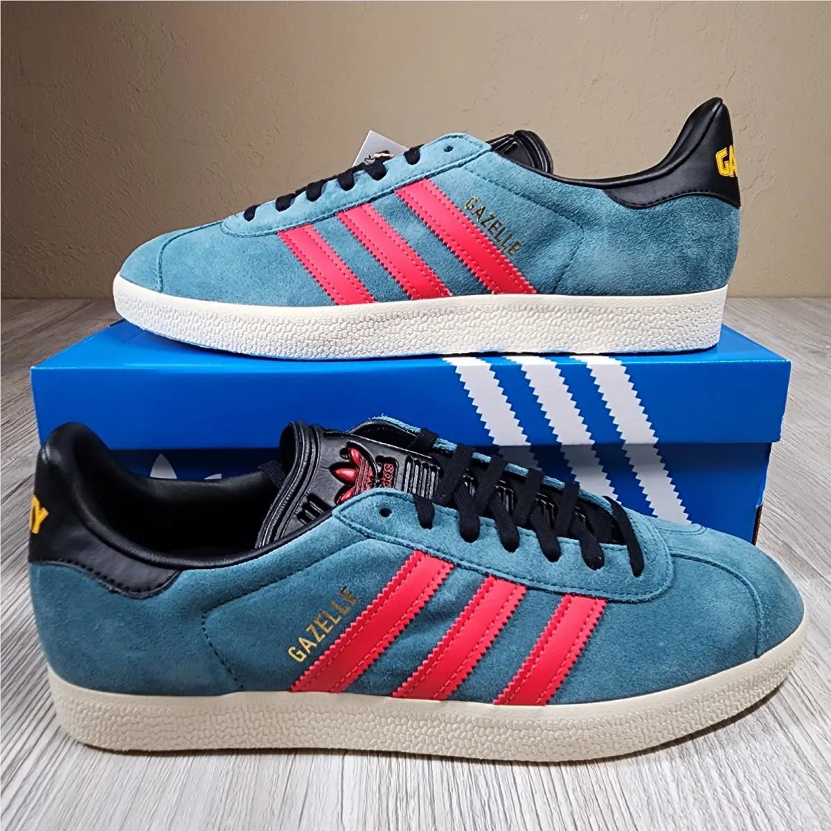 Adidas shoes - IH262695 - IH2626 95 - Blue 0