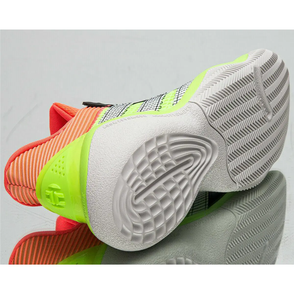 Adidas shoes - core black/signal coral/dash grey - EF9890 9