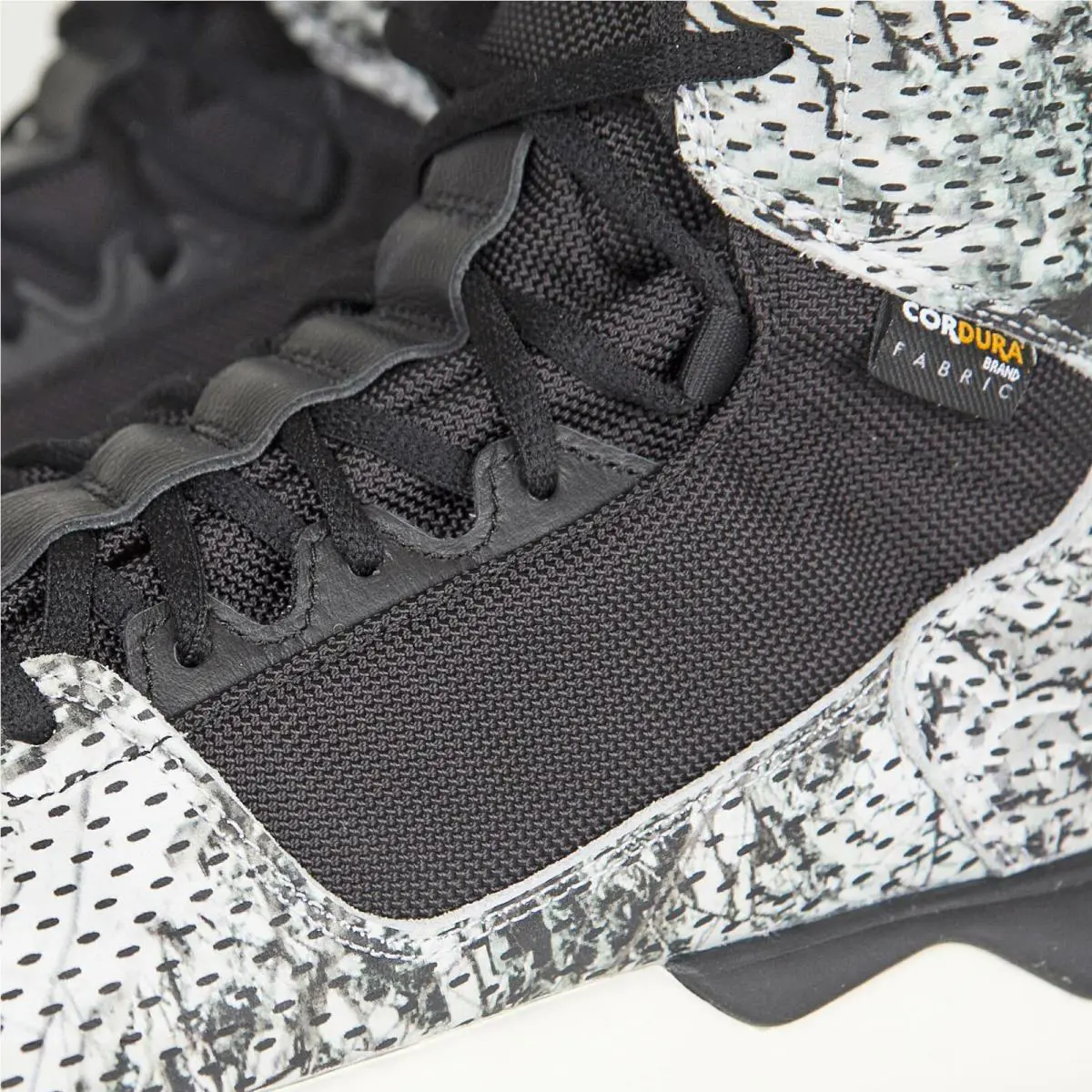 Adidas shoes - adidas GSG-9 - S82515 - Core Black 4