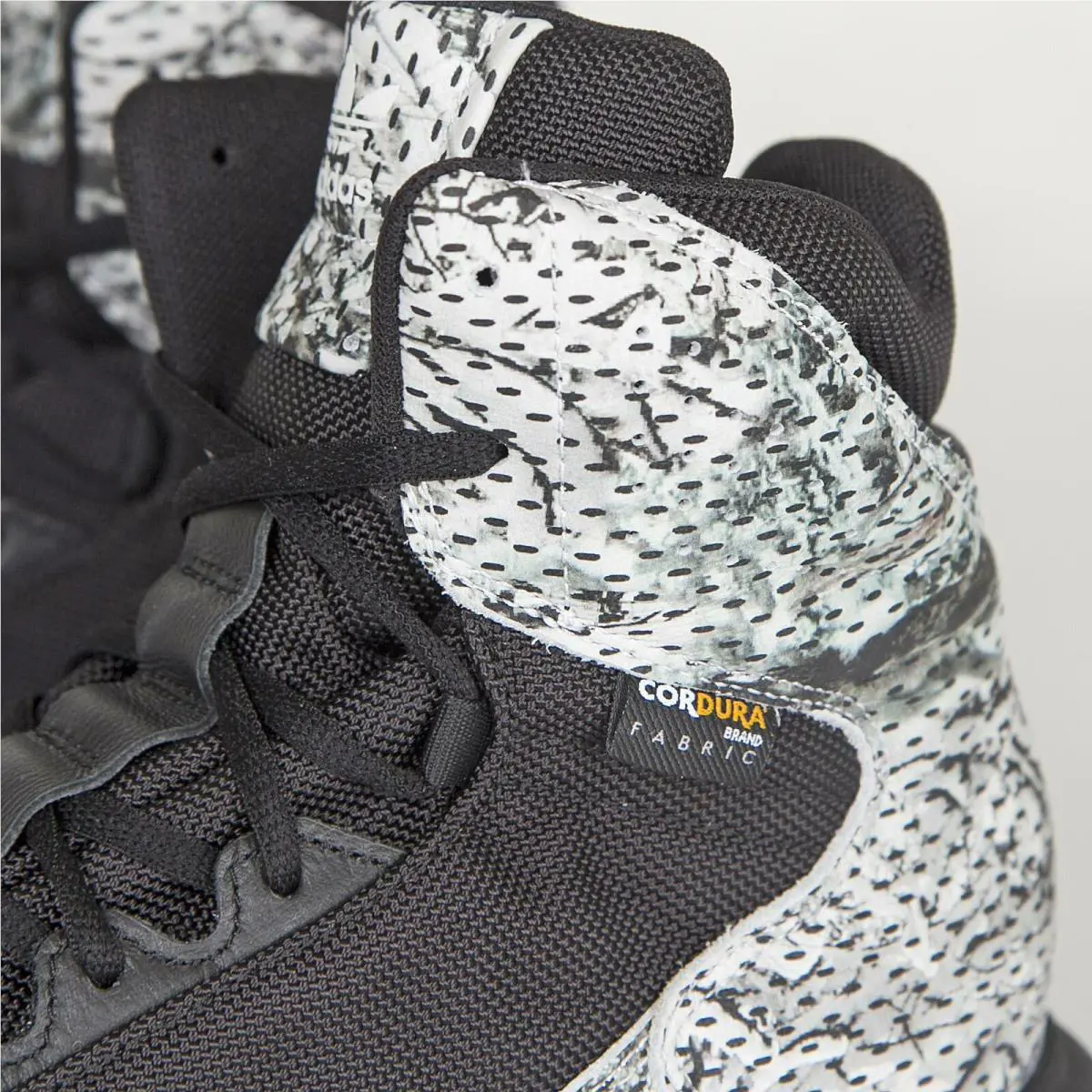 Adidas shoes - adidas GSG-9 - S82515 - Core Black 3
