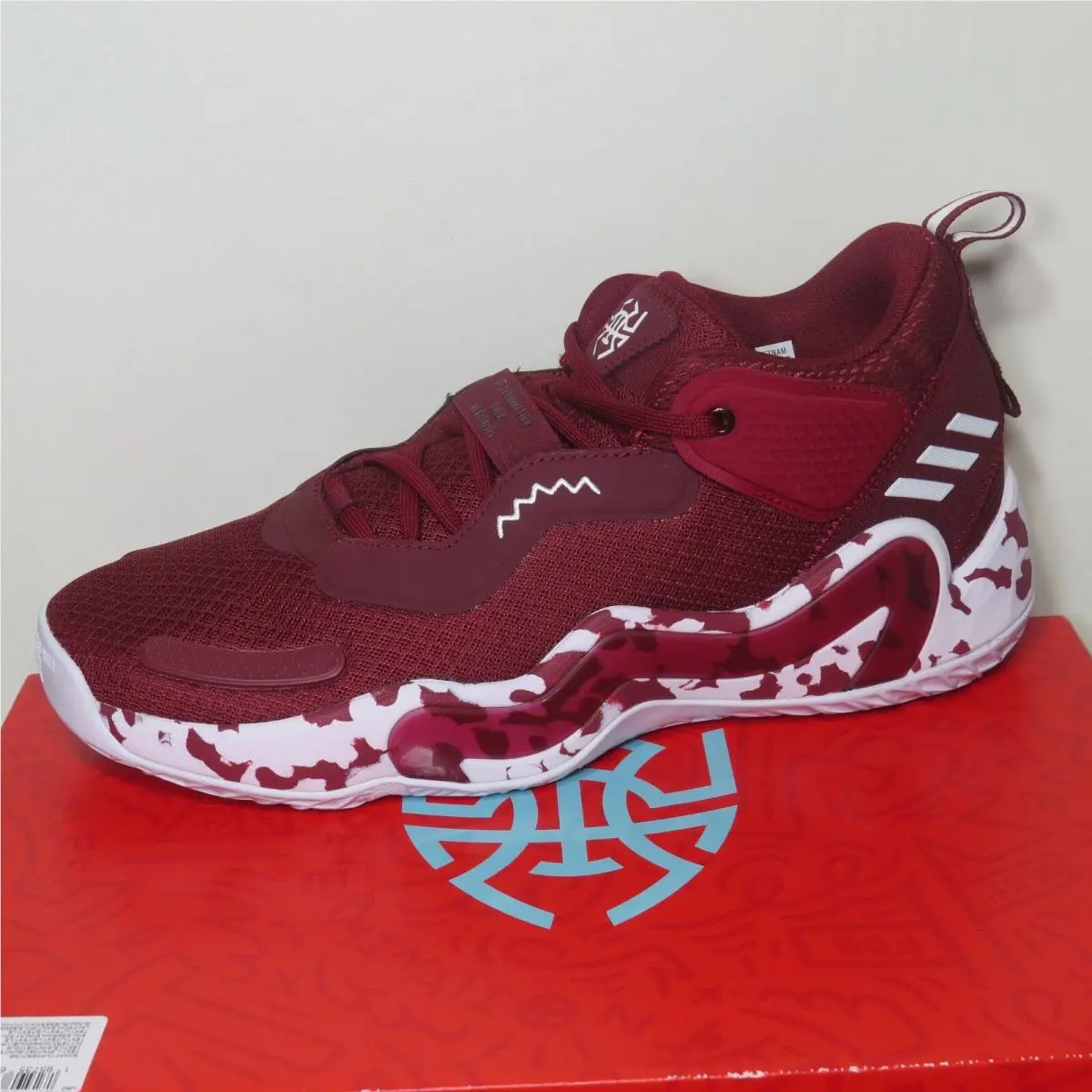 Adidas shoes - adidas SM D.O.N. Issue 3 - GW7919 - Red, Manufacturer: Dark Red /White (UPC: 195735649850) 5